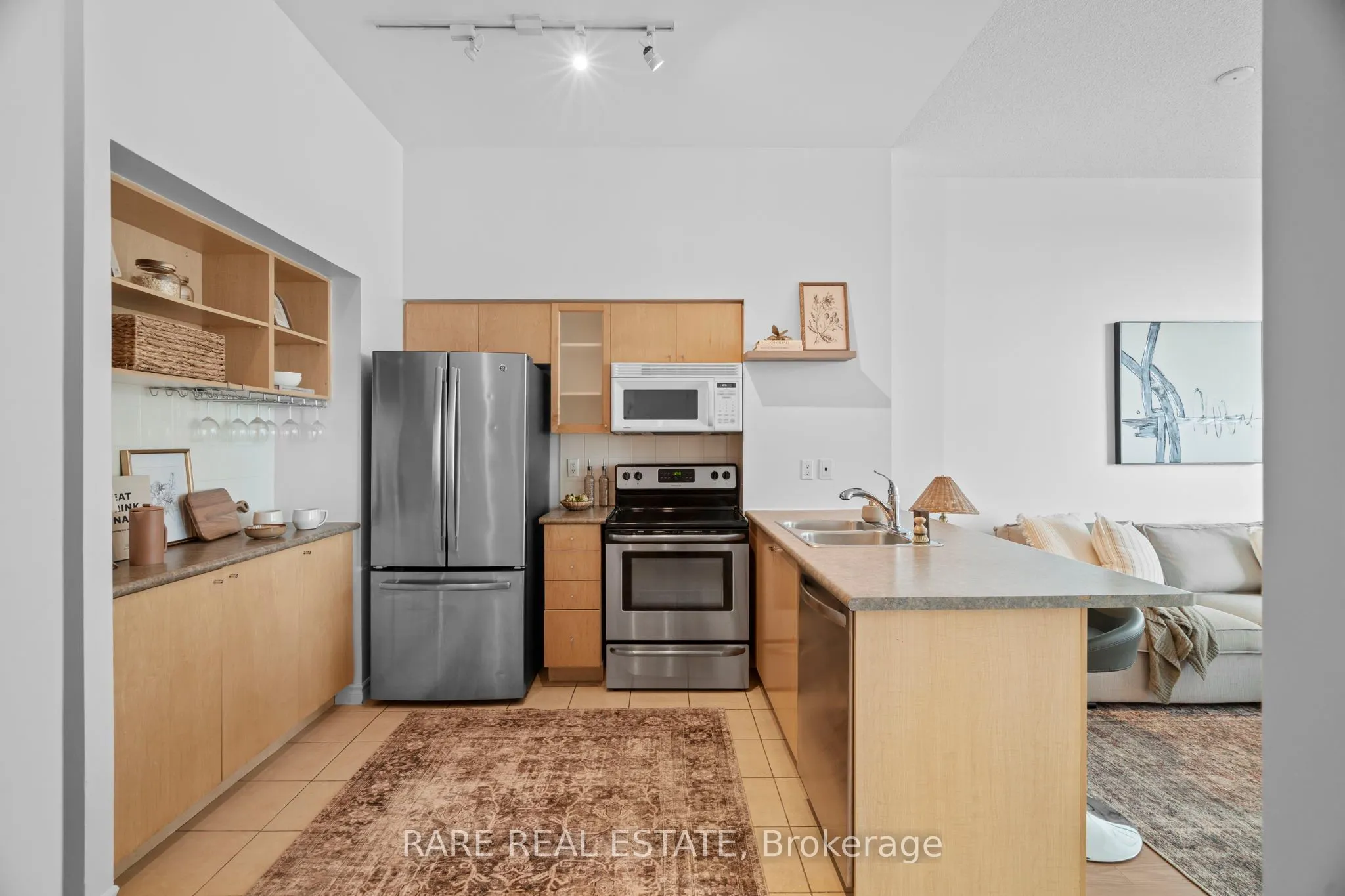 410 Queens Quay W, #413