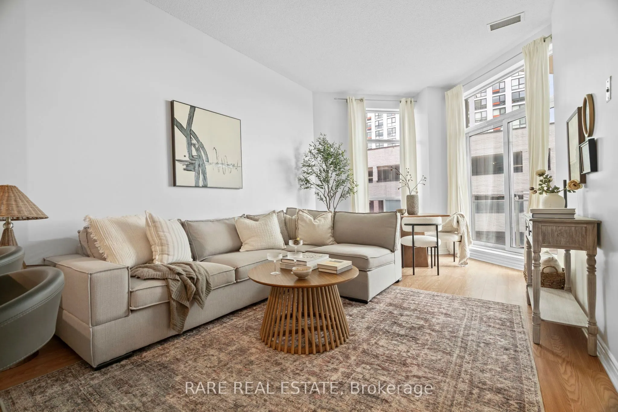 410 Queens Quay W, #413