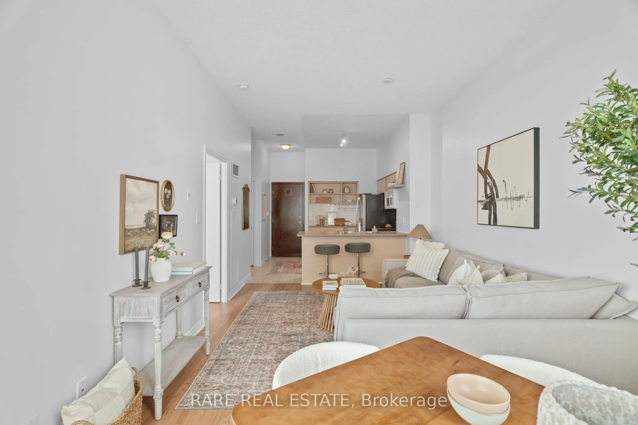 410 Queens Quay W, #413