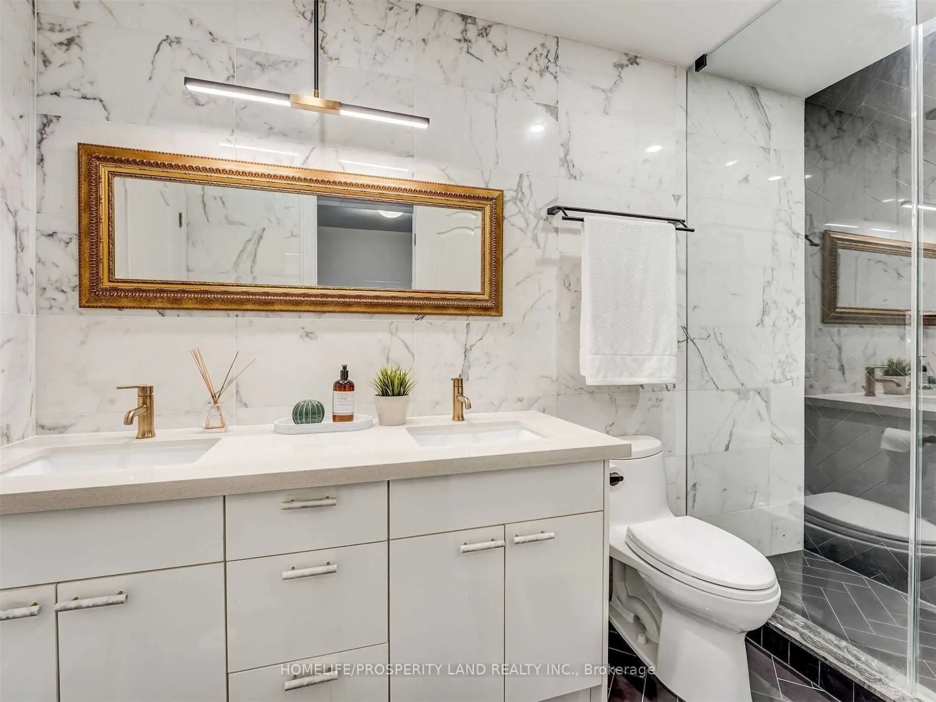 97A Finch Avenue W