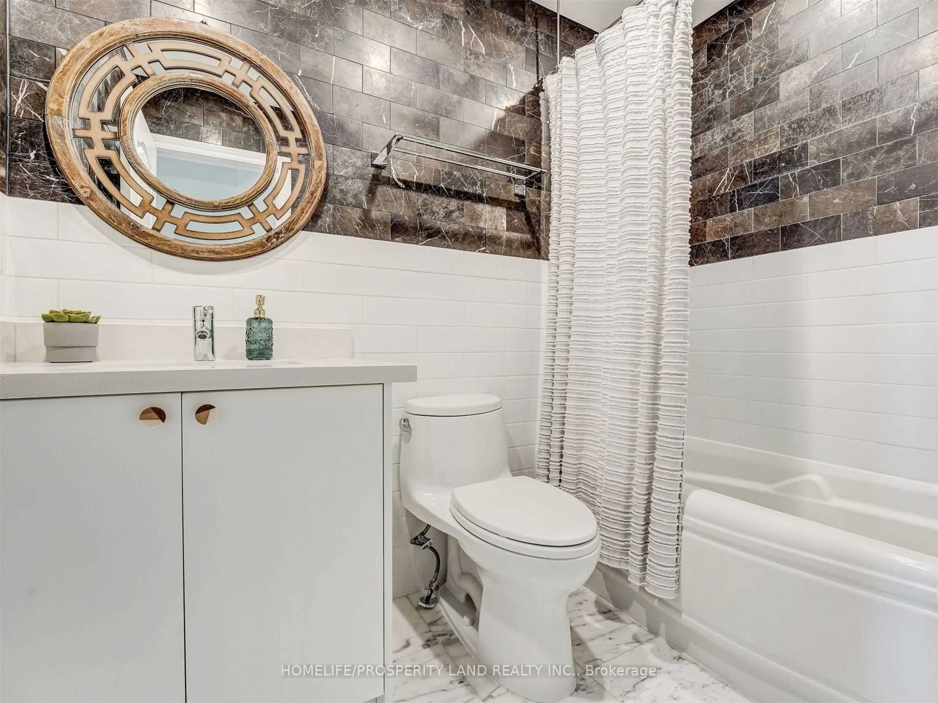 97A Finch Avenue W