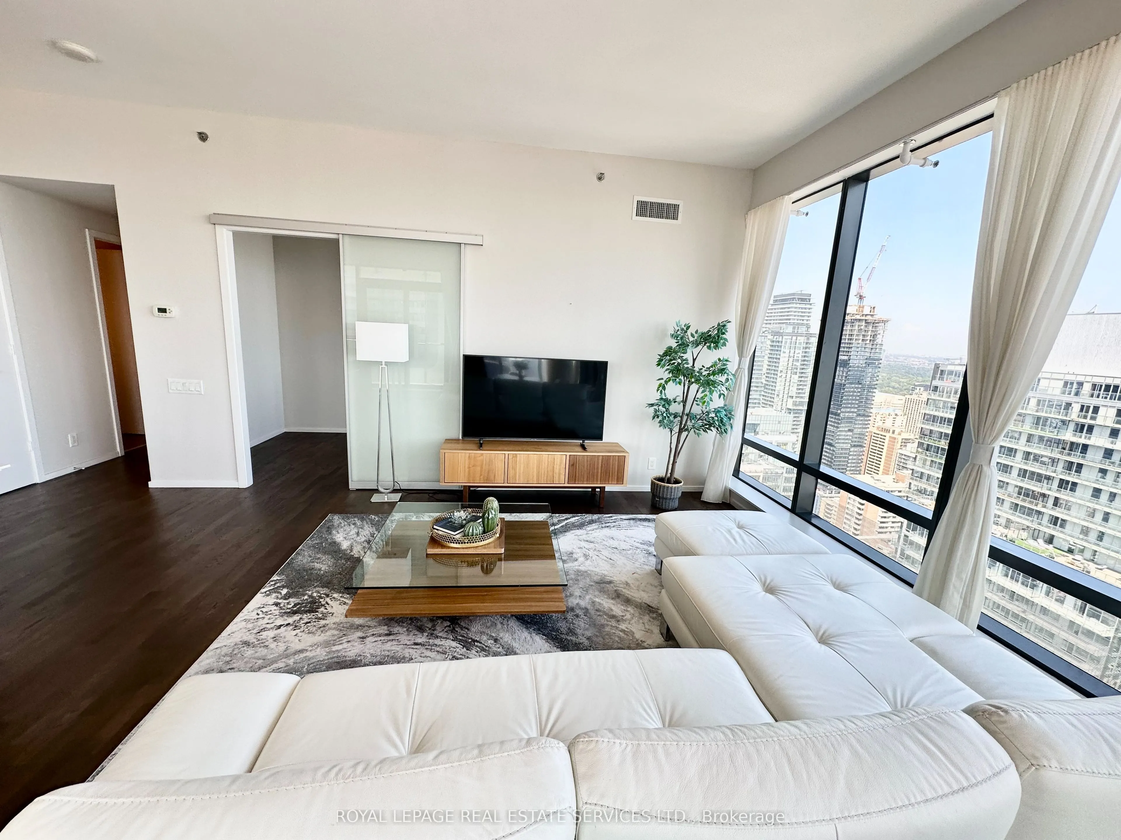 5 St Joseph Street, #4501