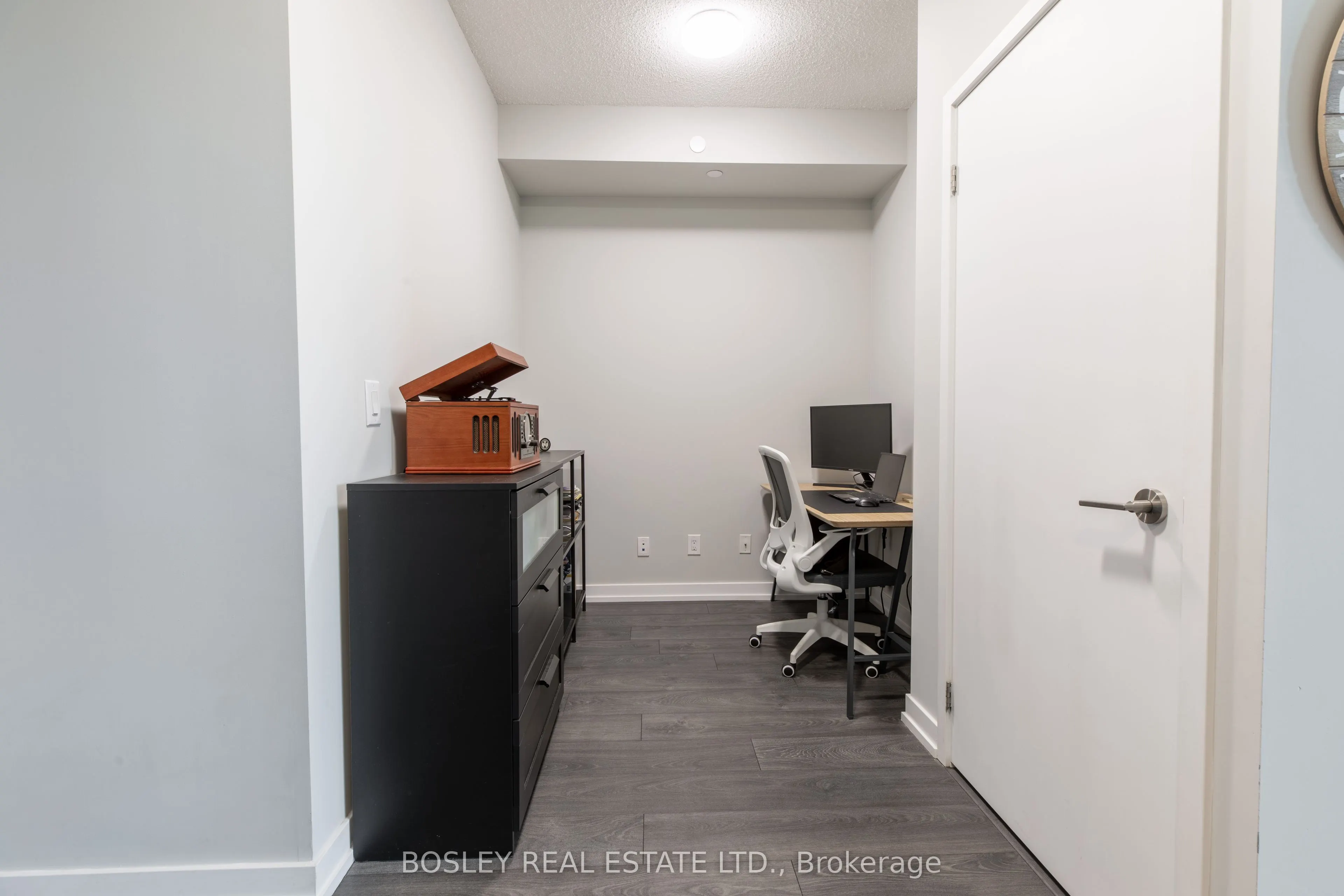 200 Sackville Street, #1012
