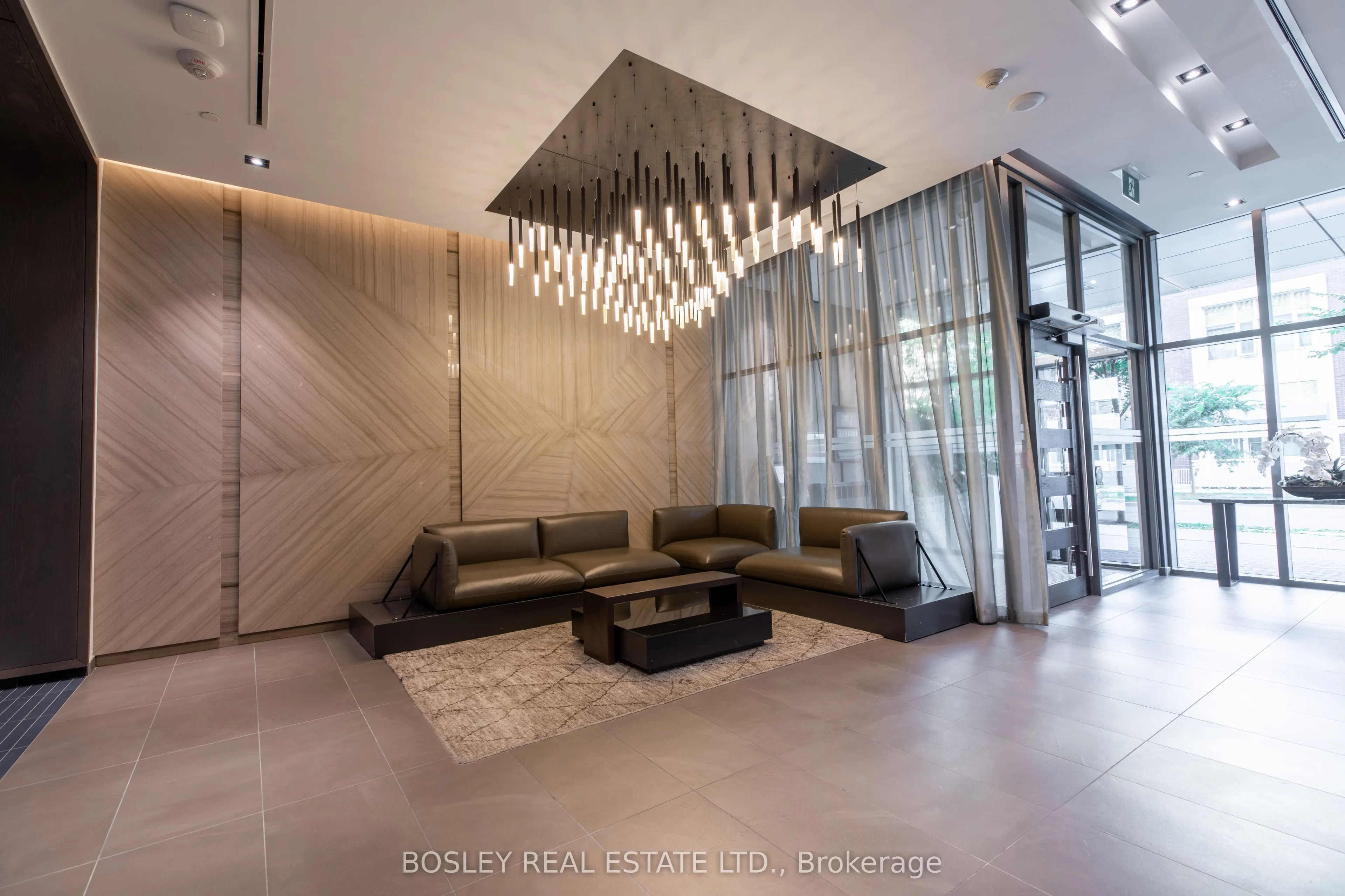 200 Sackville Street, #1012