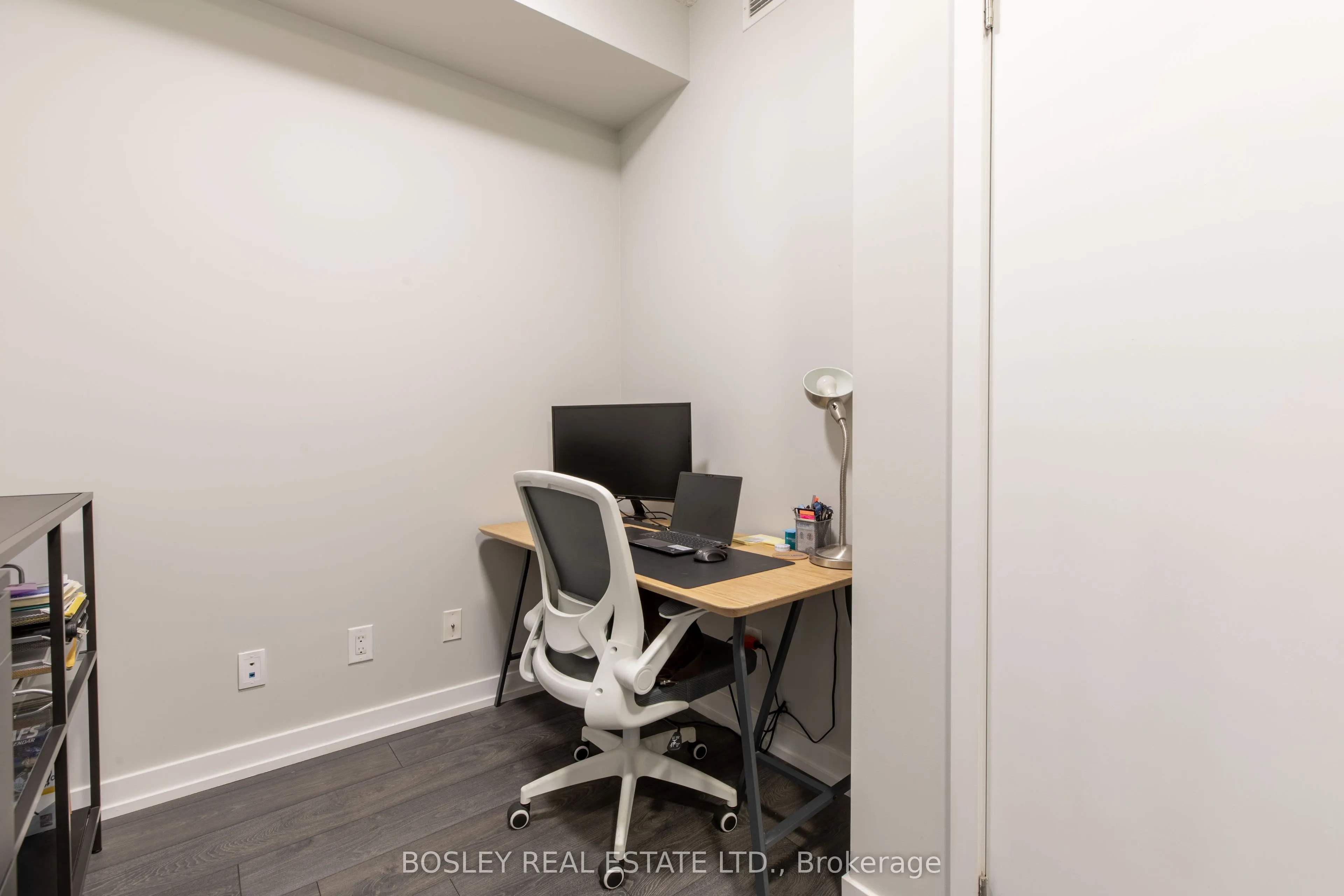 200 Sackville Street, #1012