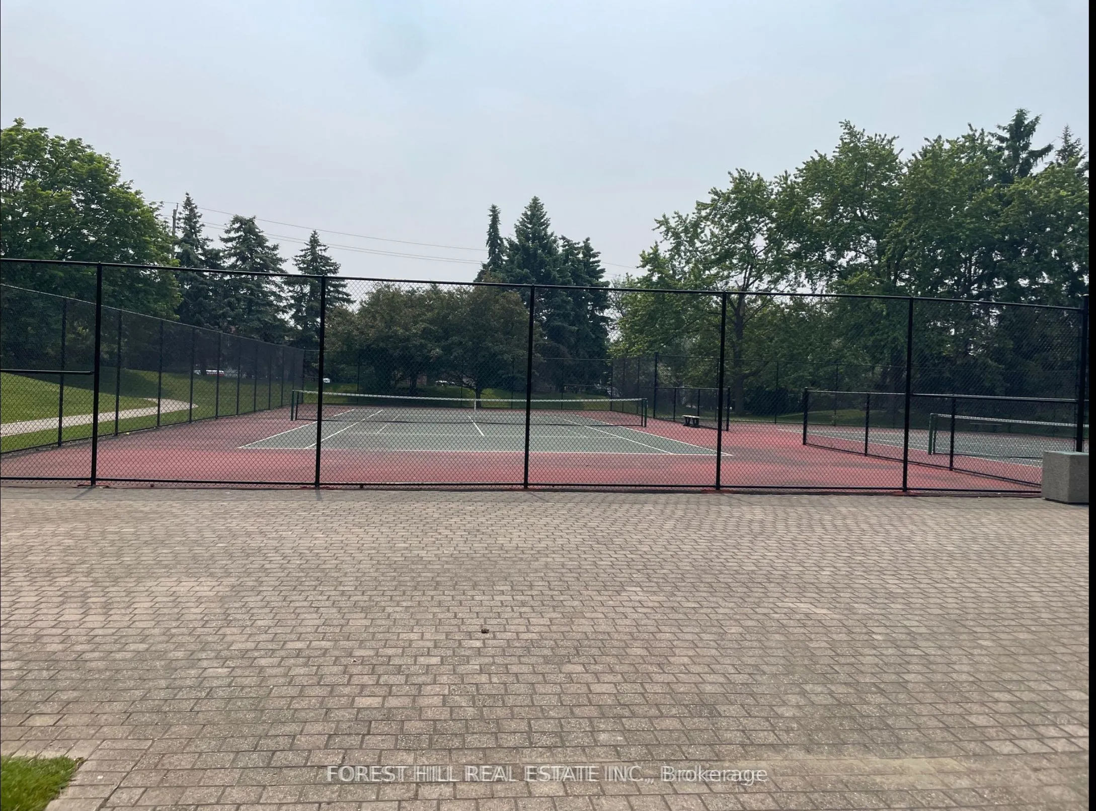 1131 steeles Avenue W, #206