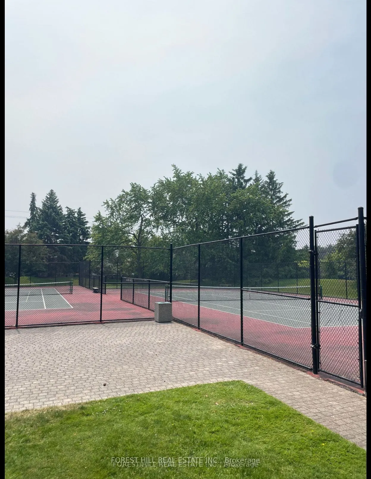 1131 steeles Avenue W, #206