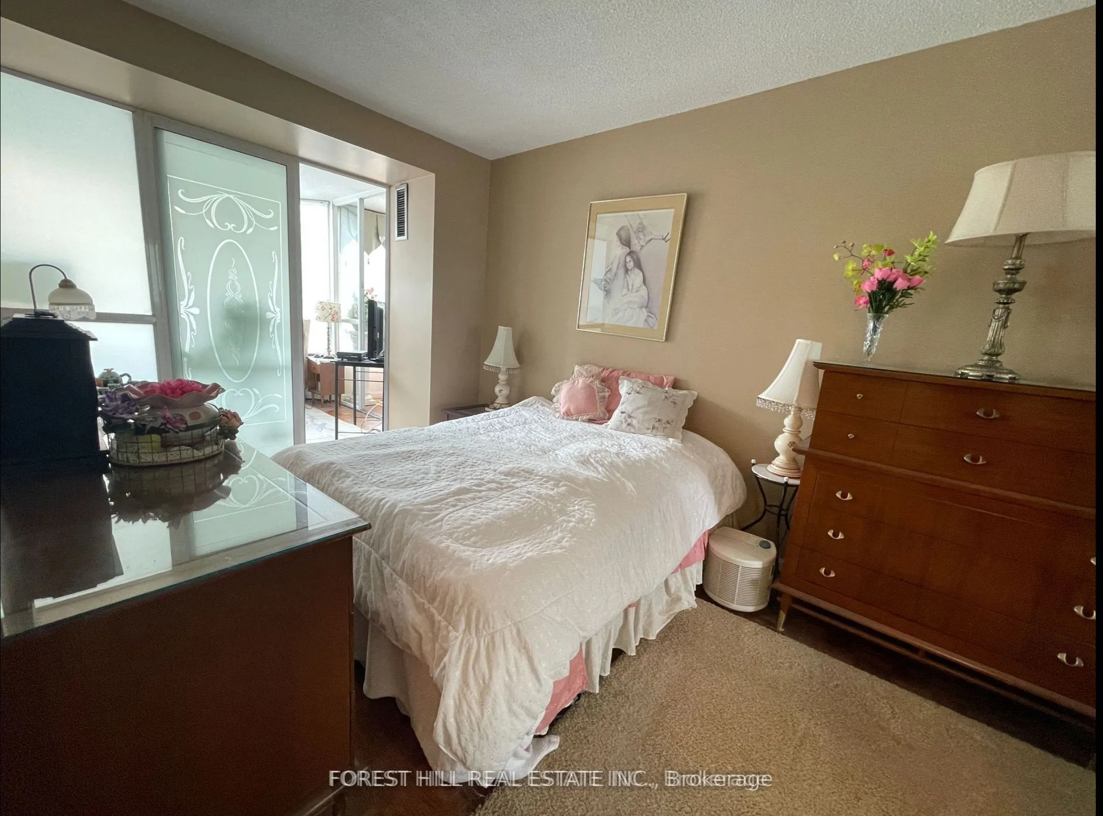 1131 steeles Avenue W, #206