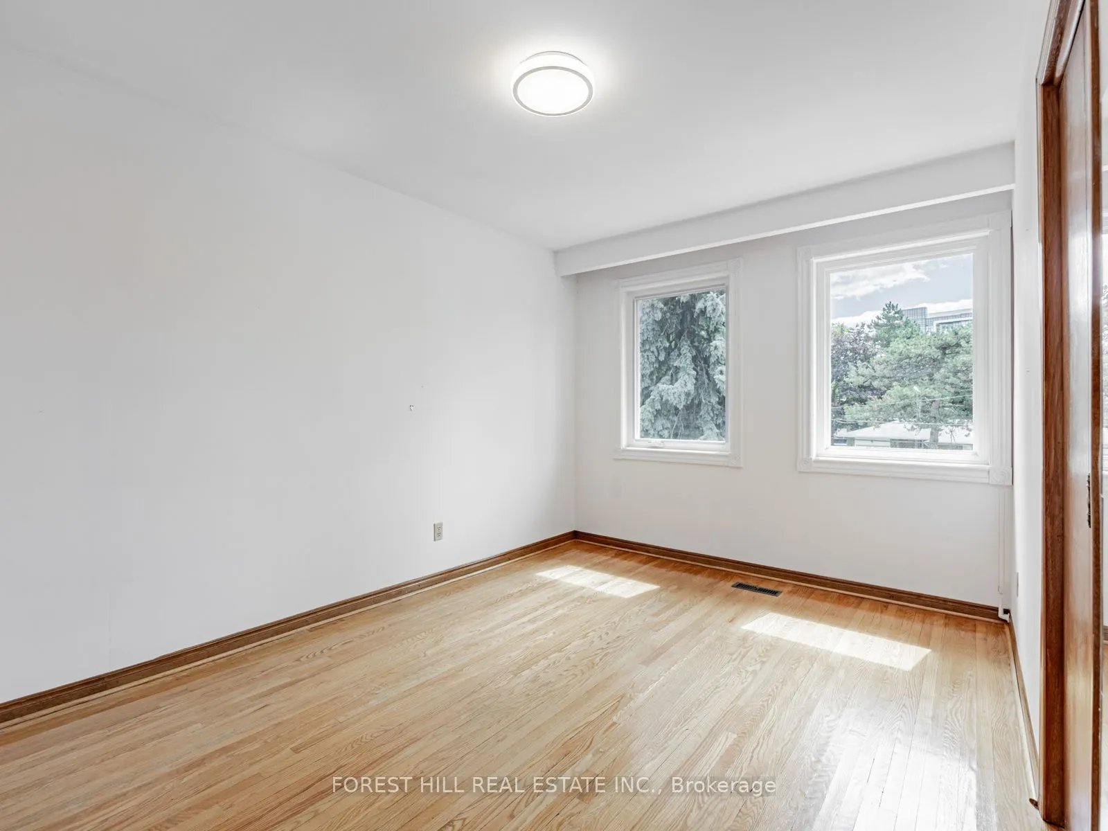 16 Clayland Drive