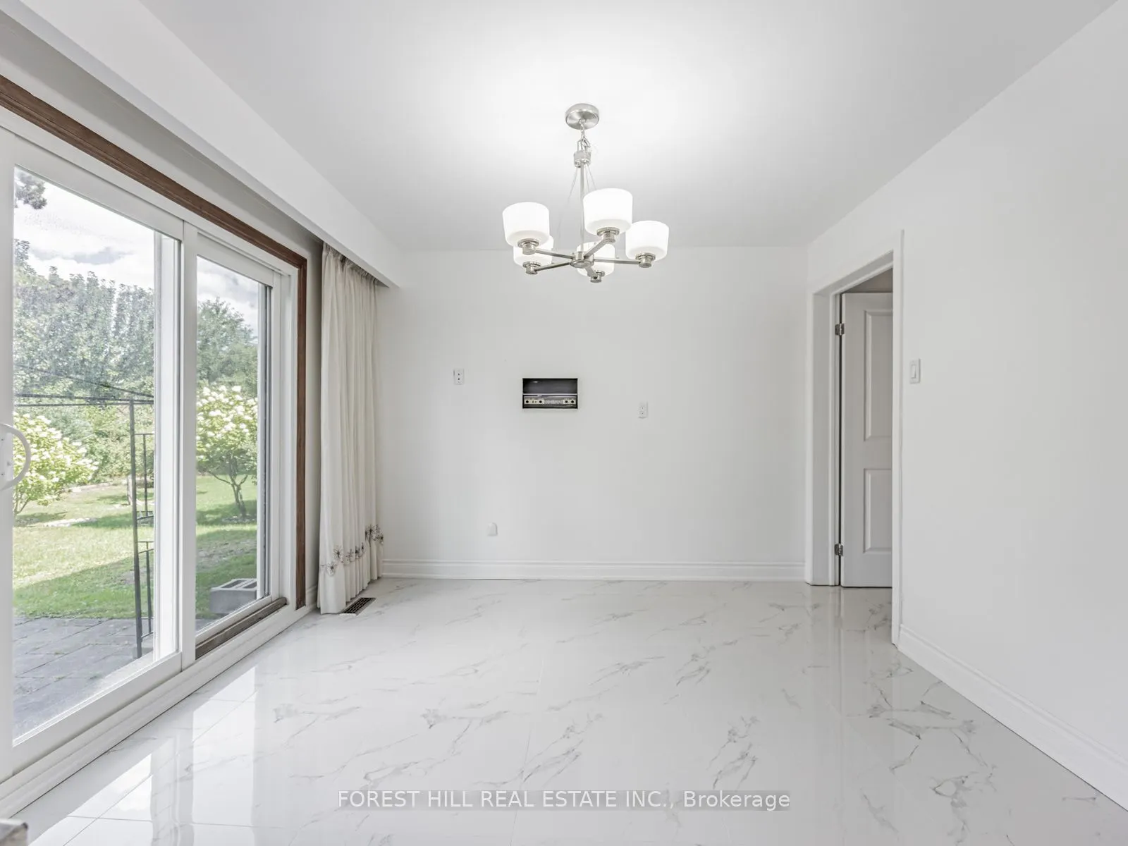 16 Clayland Drive