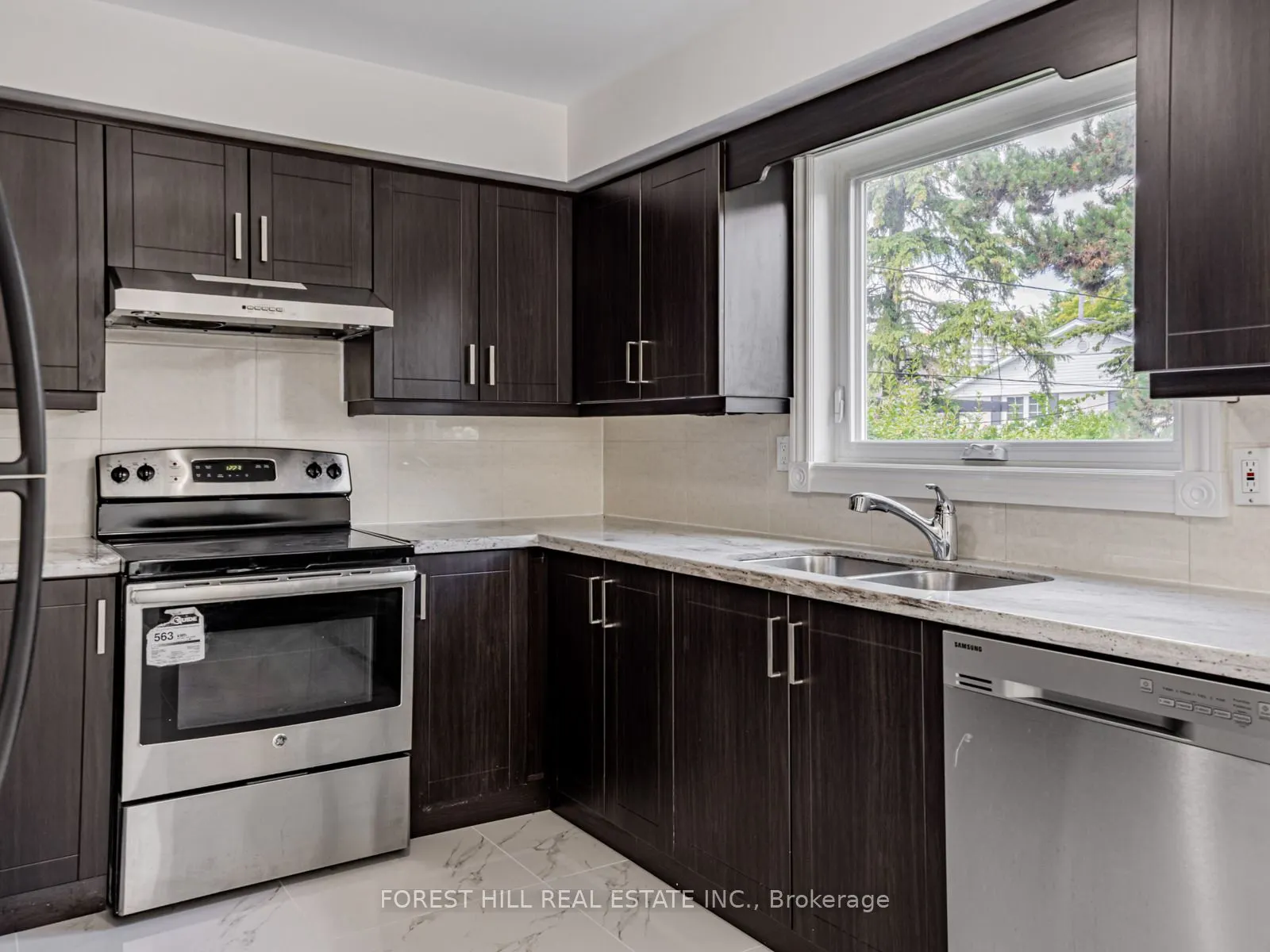 16 Clayland Drive