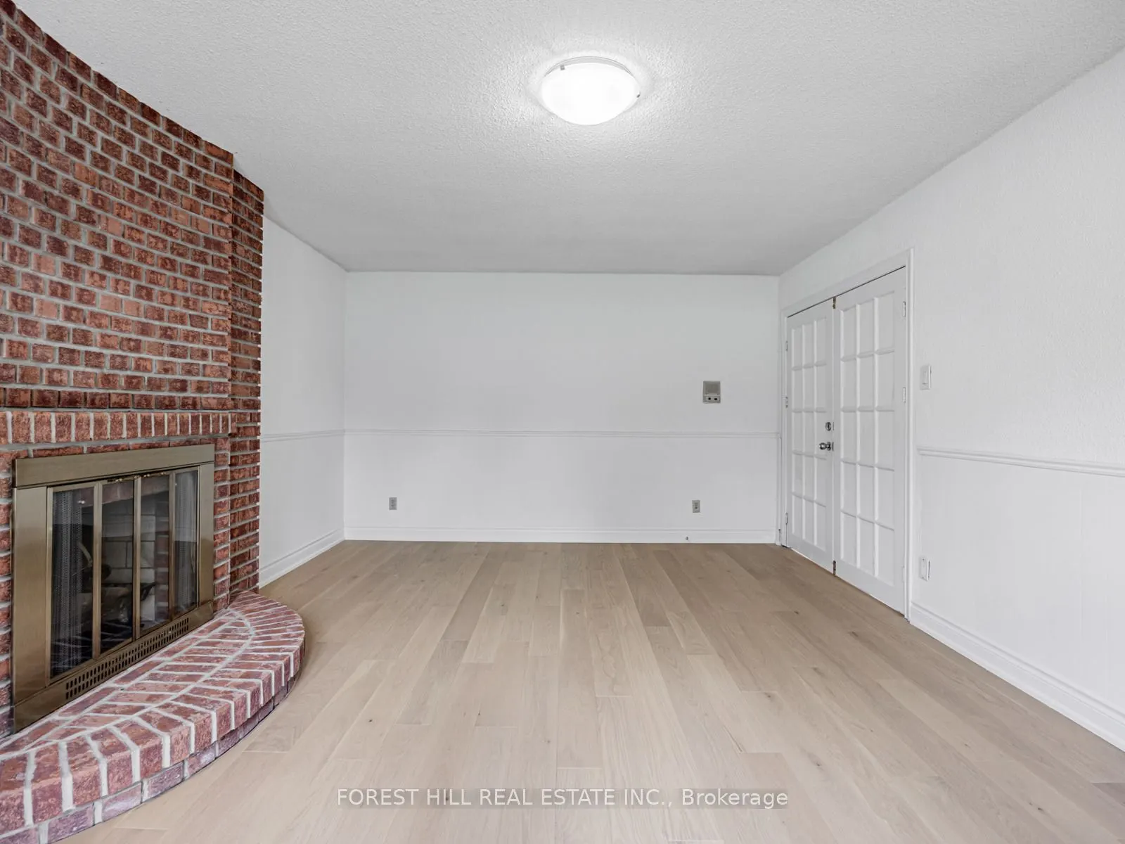 16 Clayland Drive