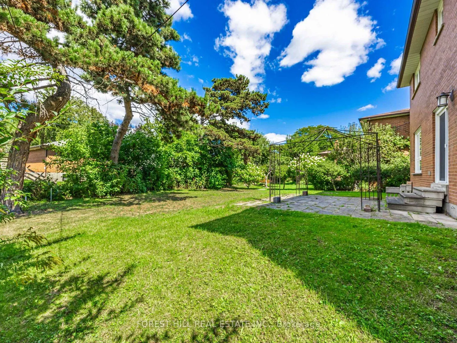 16 Clayland Drive