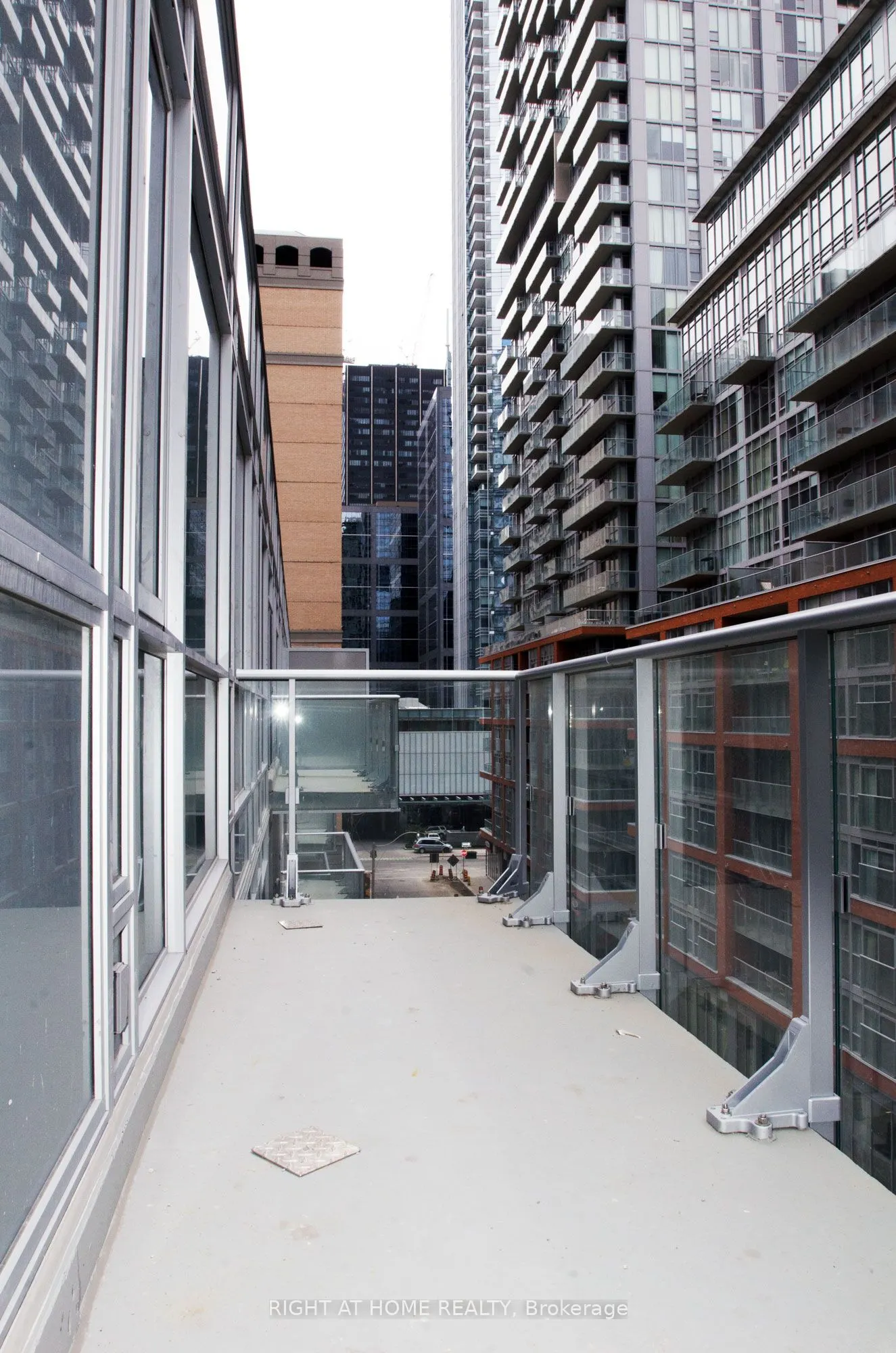 30 Nelson Street, #517