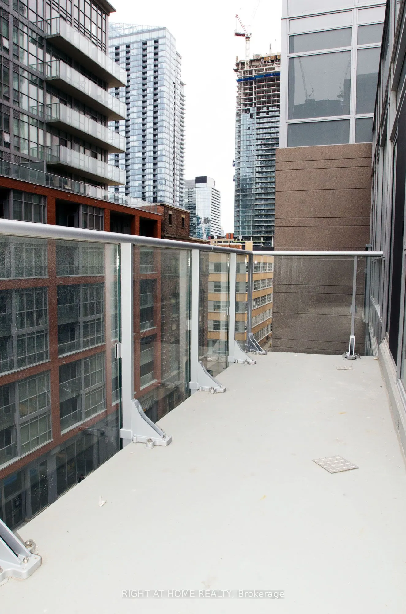 30 Nelson Street, #517