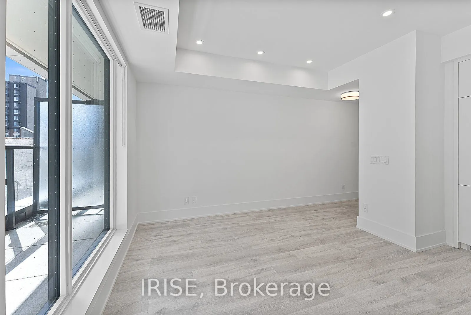 115 Denison Avenue, #301