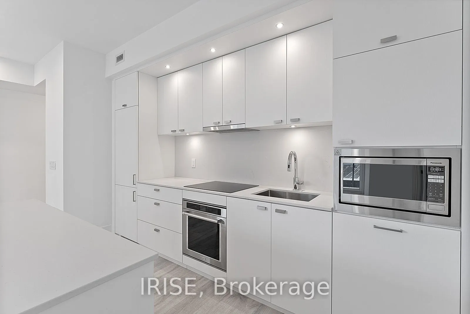 115 Denison Avenue, #301