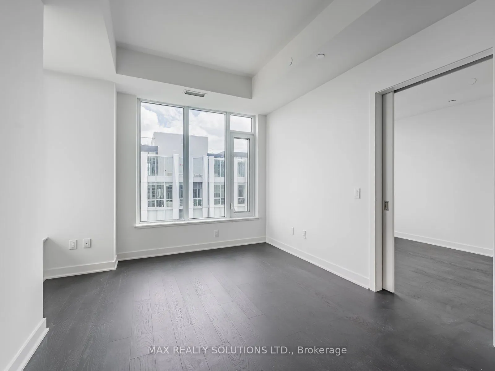 11 Yorkville Avenue, #5404