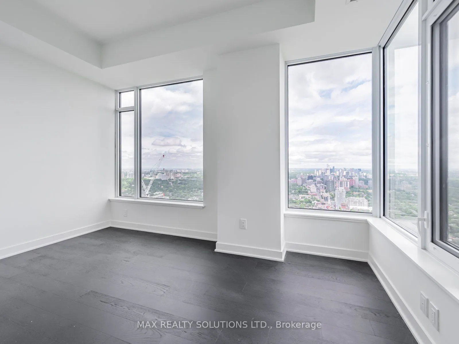 11 Yorkville Avenue, #5404