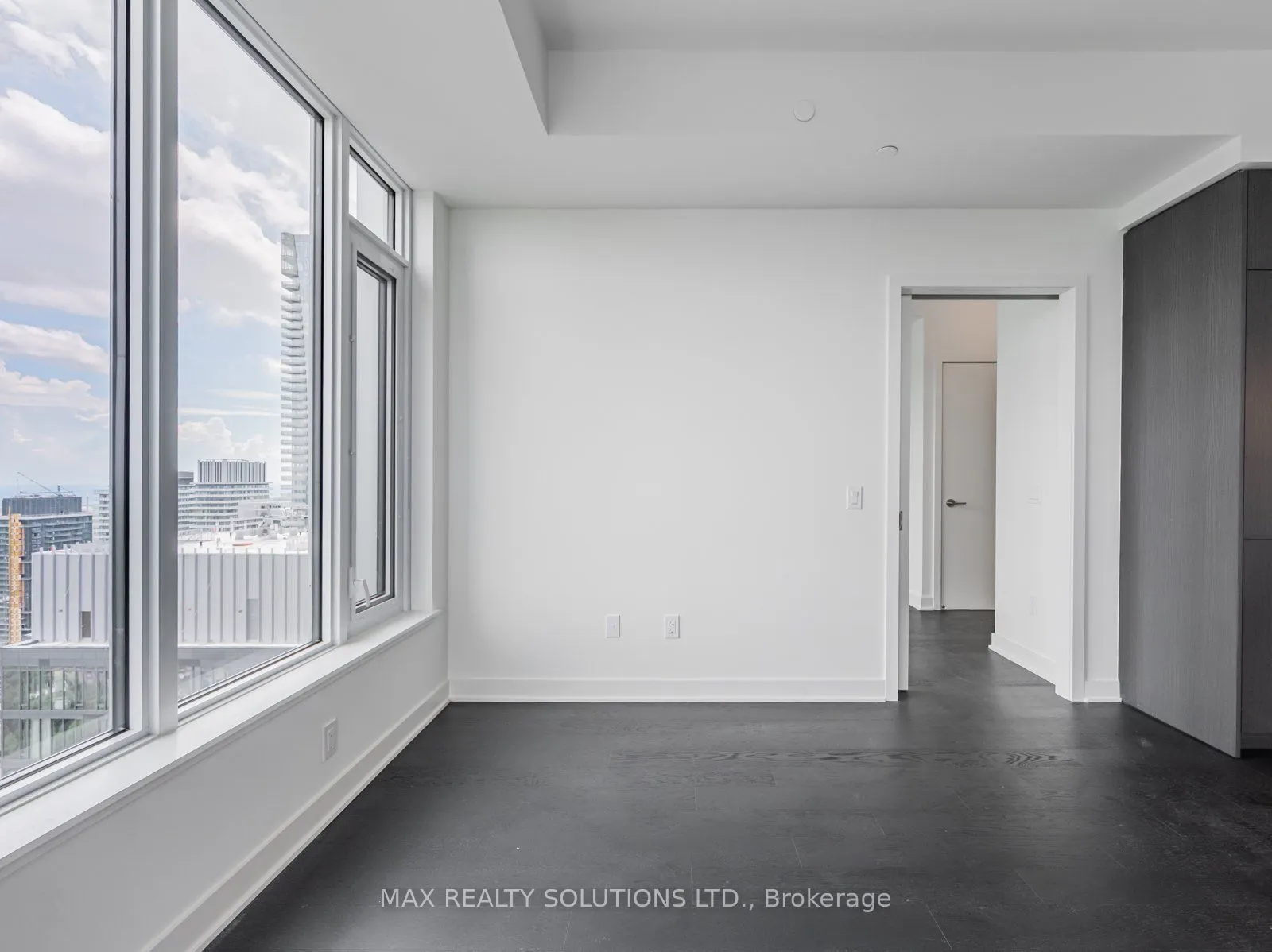 11 Yorkville Avenue, #5404