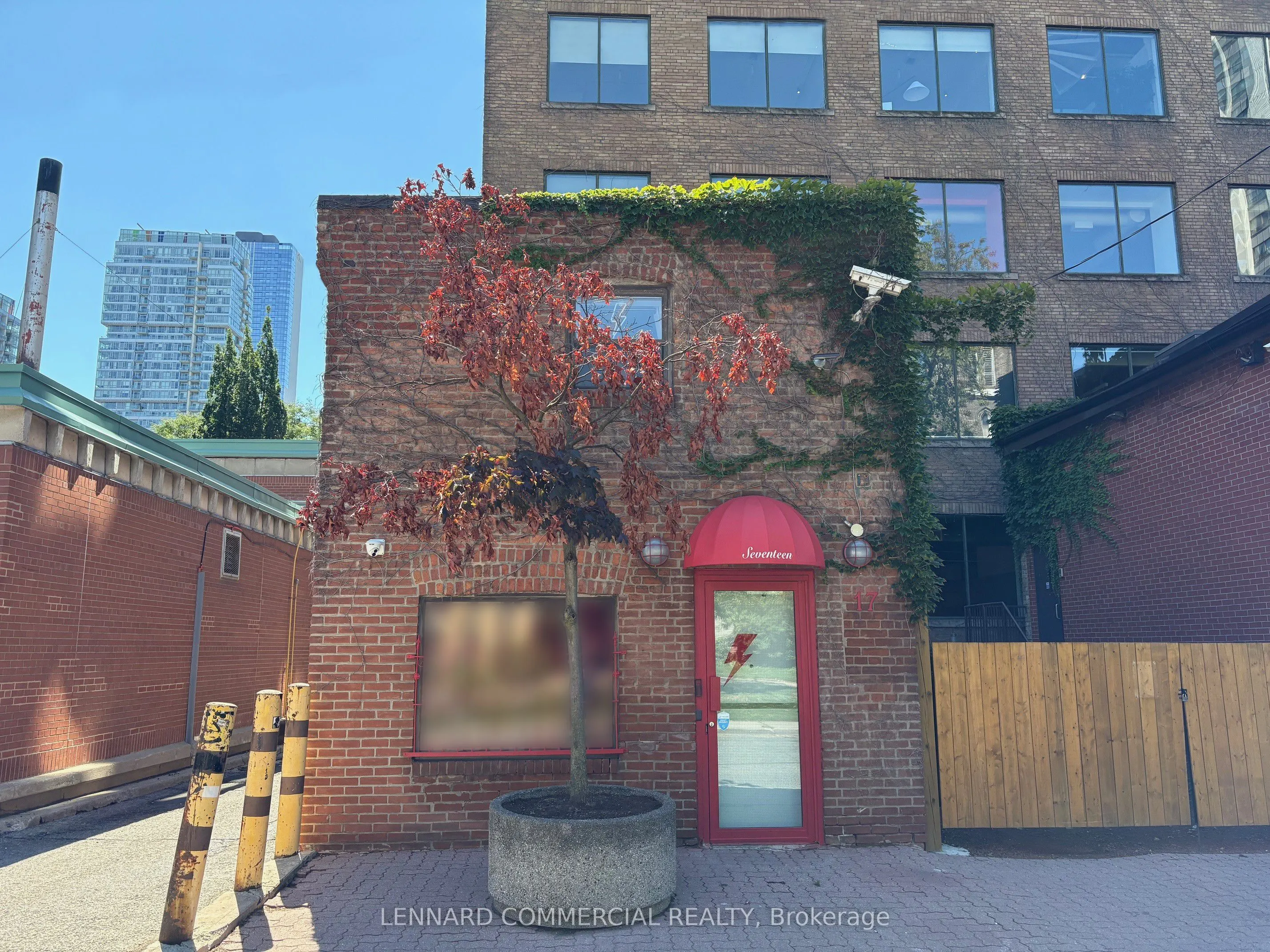 17 Stephanie Street