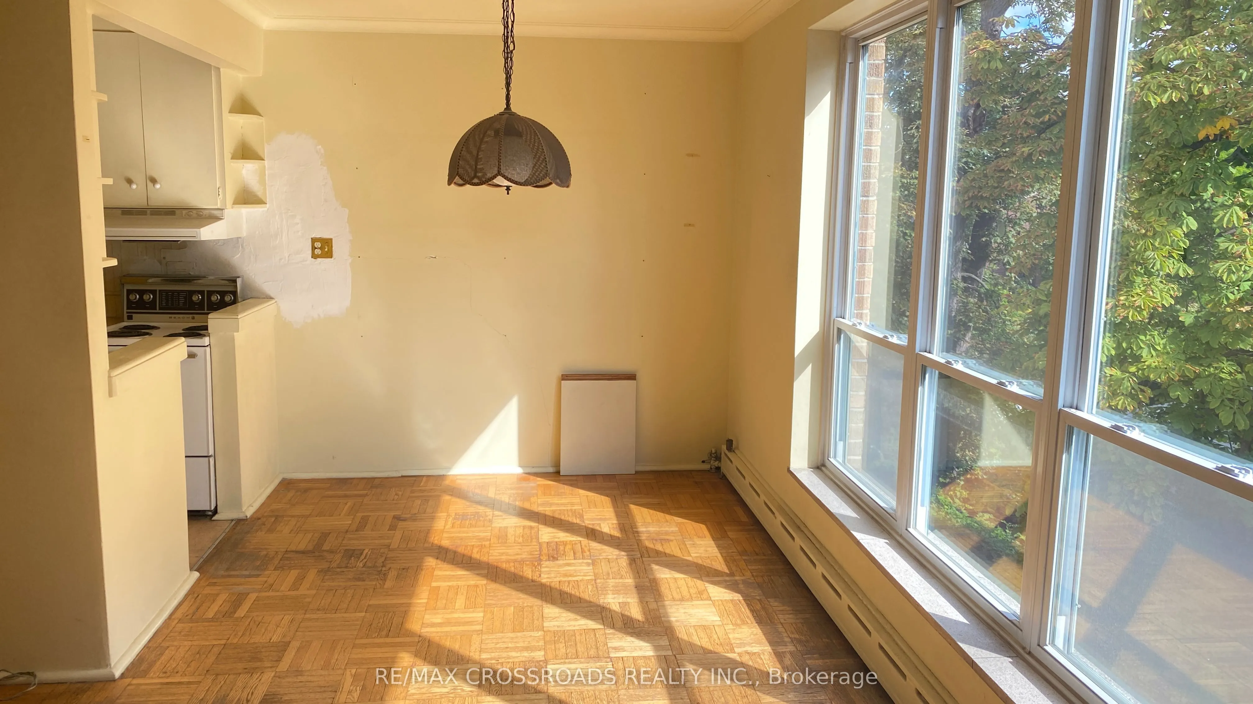 30 Elm Avenue, #302