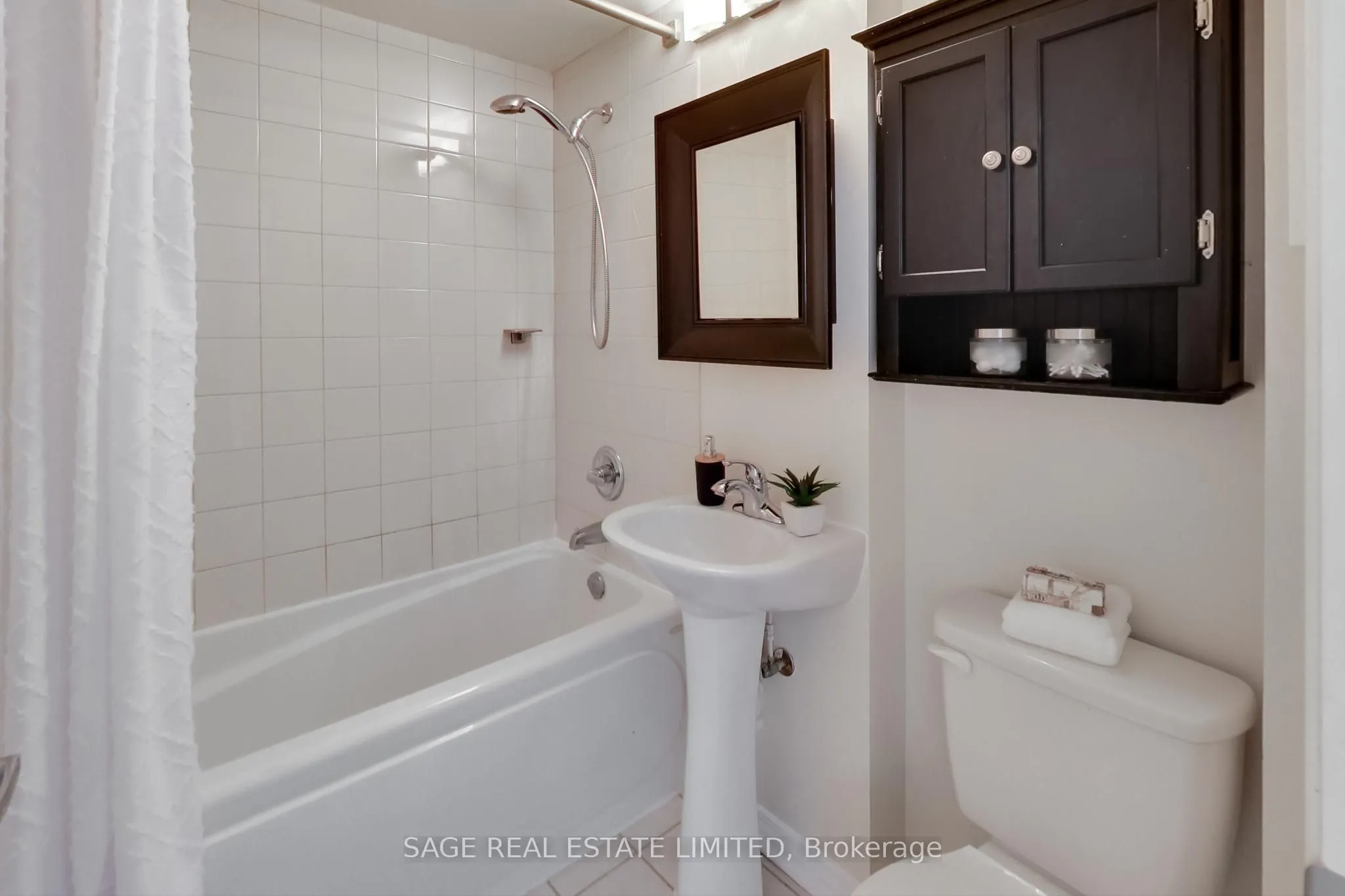 1785 Eglinton Avenue E, #203