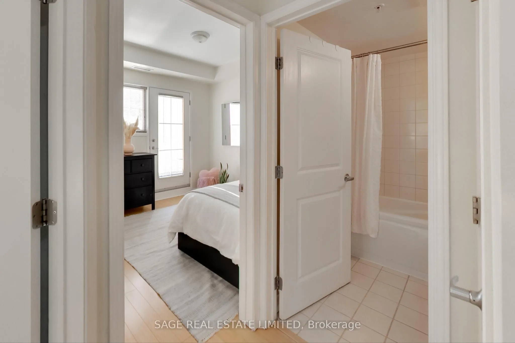 1785 Eglinton Avenue E, #203