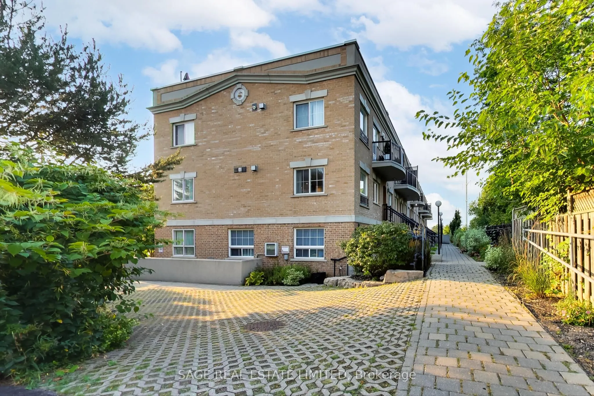 1785 Eglinton Avenue E, #203
