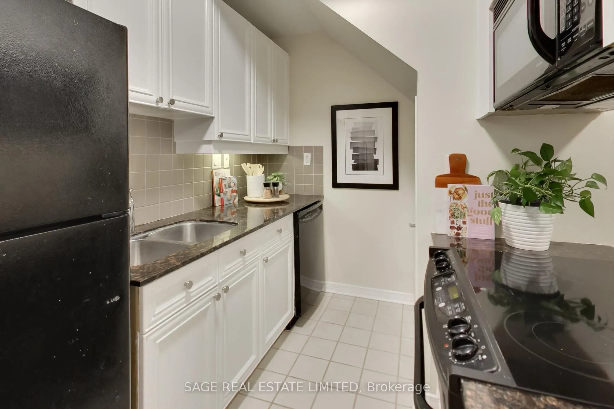 1785 Eglinton Avenue E, #203