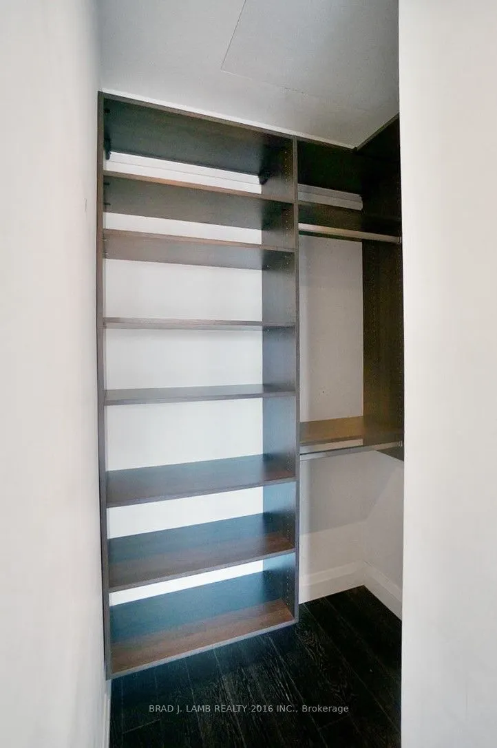224 King Street W, #3701