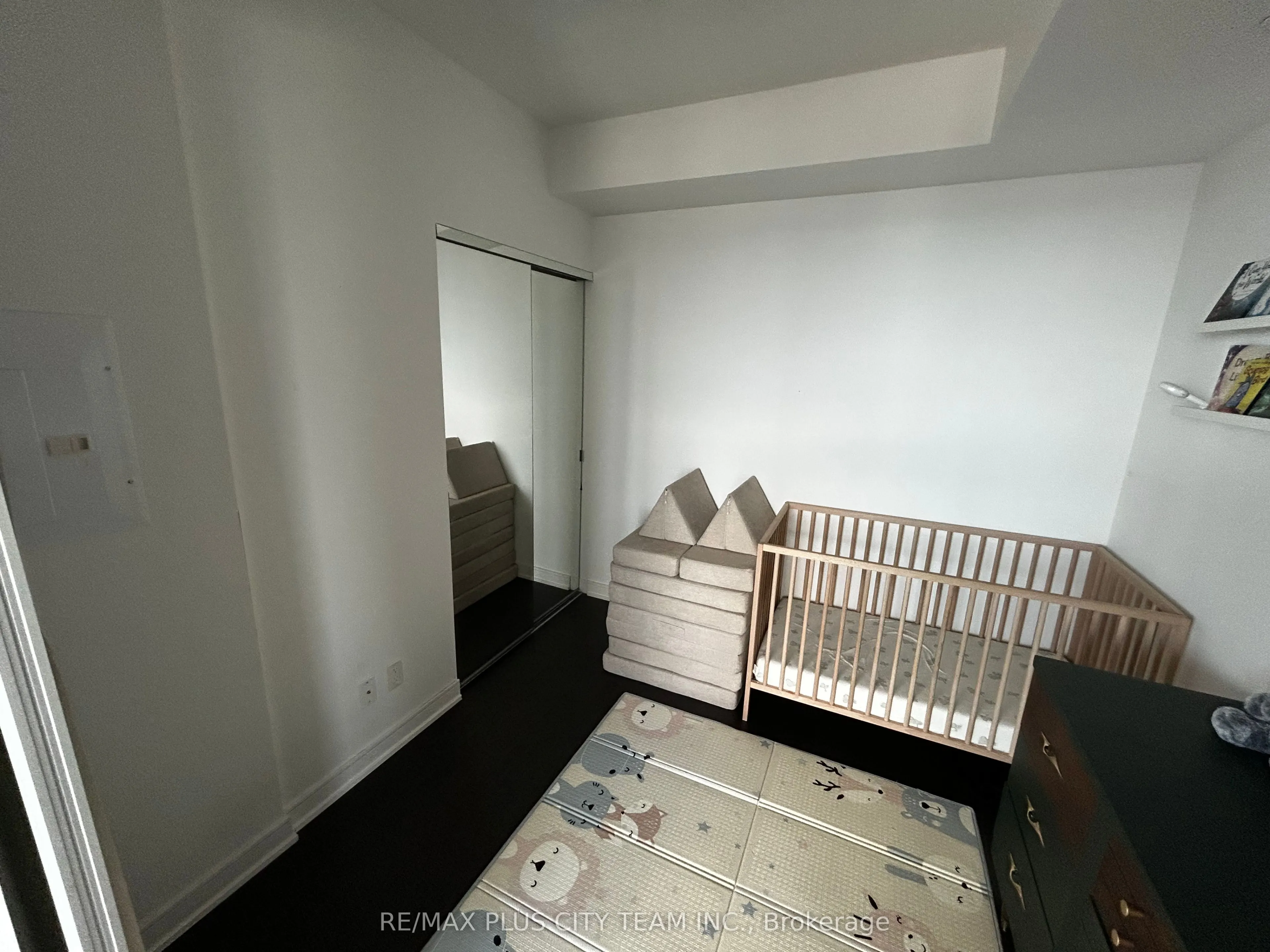88 Scott Street, #4304