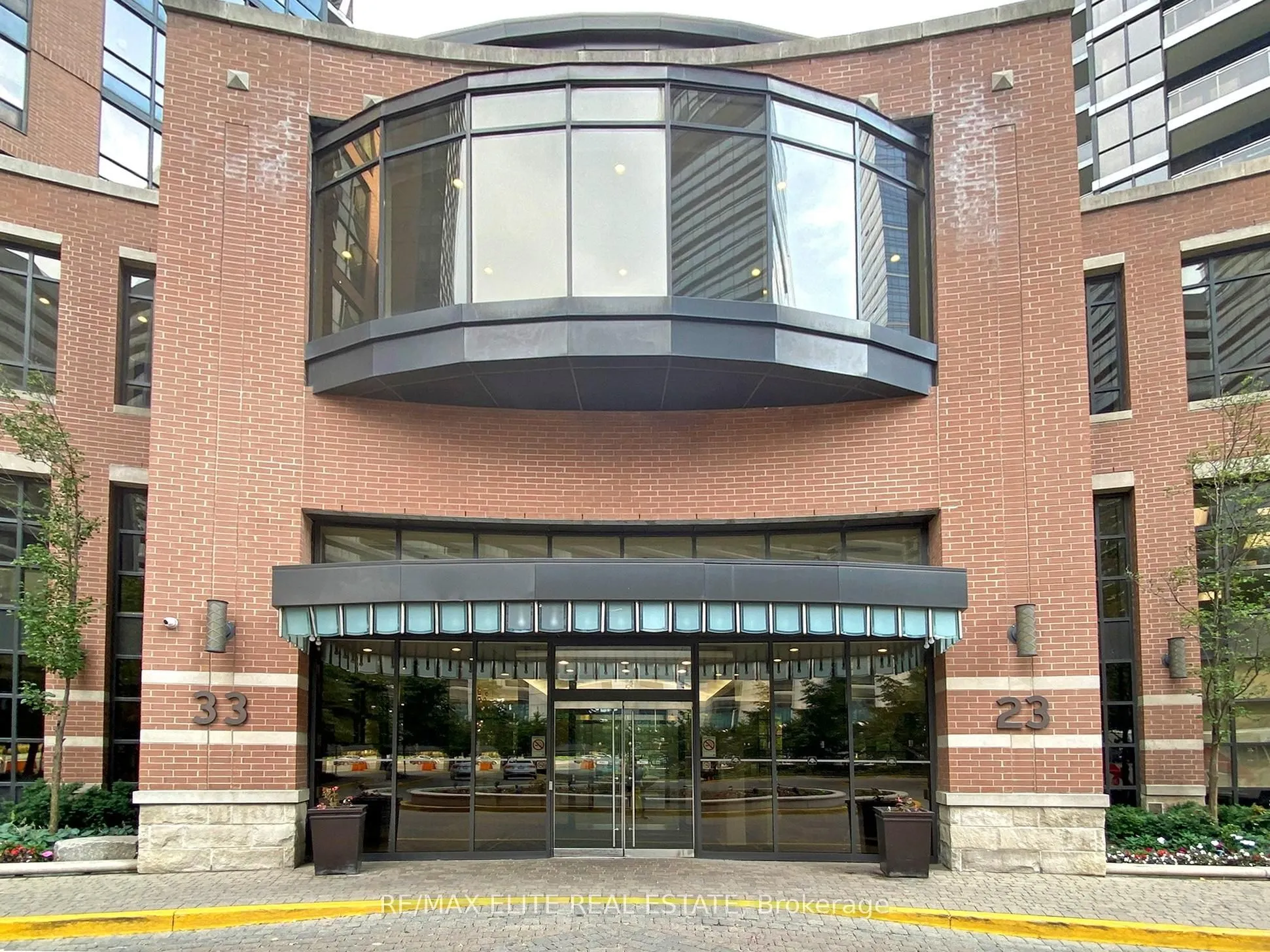 23 Sheppard Avenue E, #2306