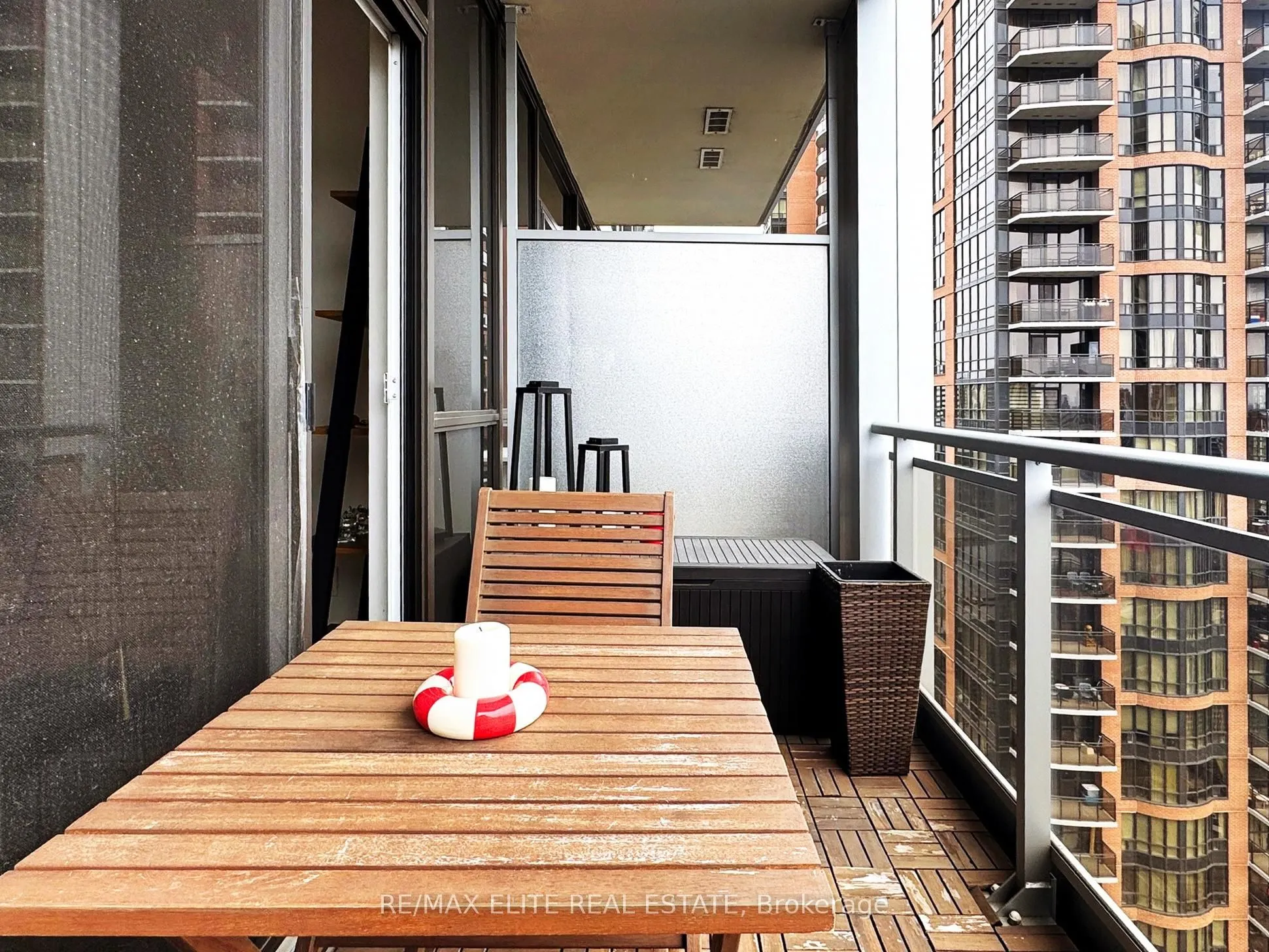 23 Sheppard Avenue E, #2306