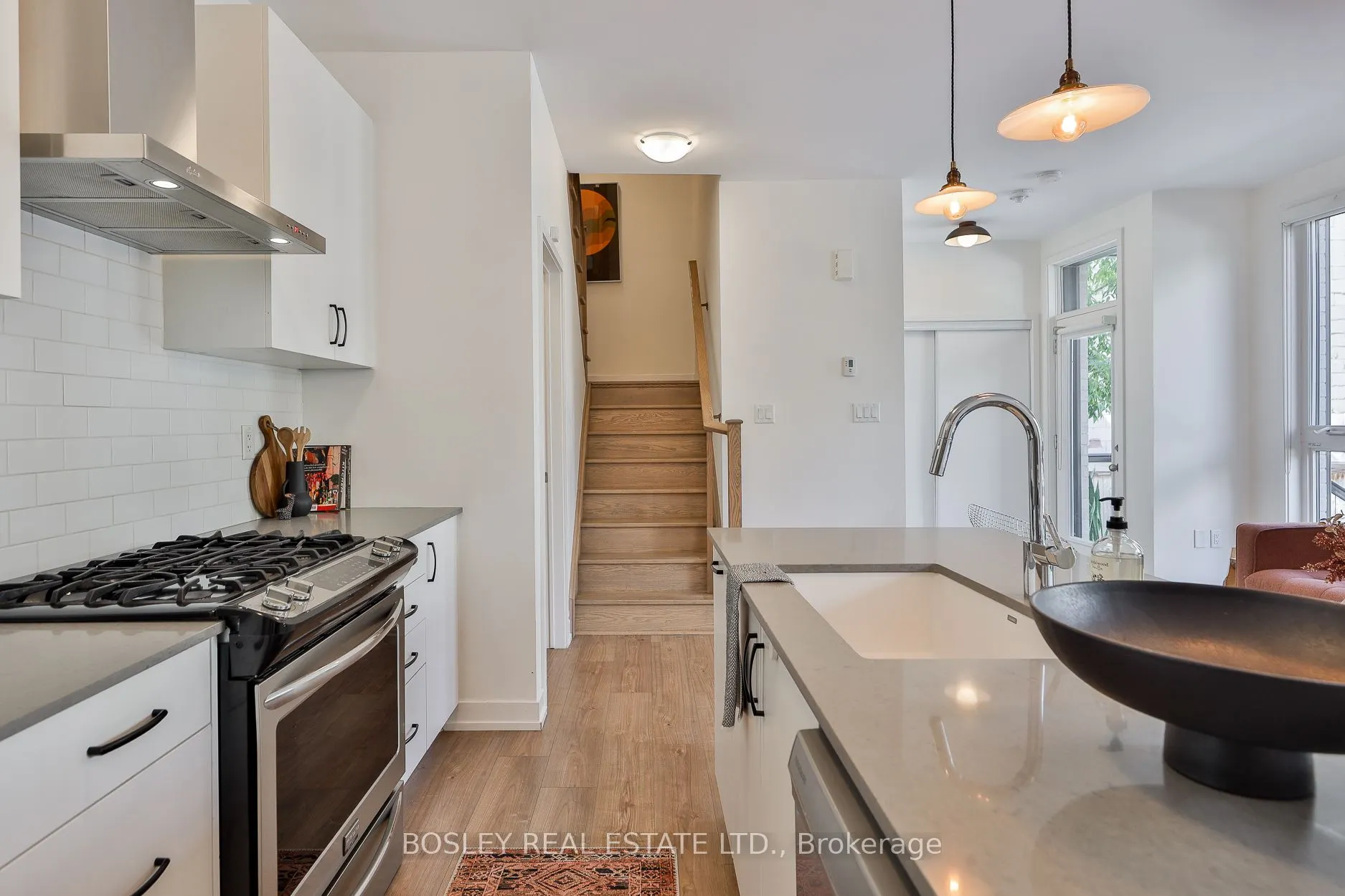 39 Florence Street, #TH8