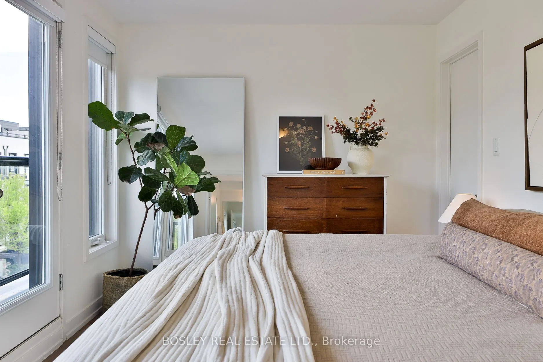 39 Florence Street, #TH8