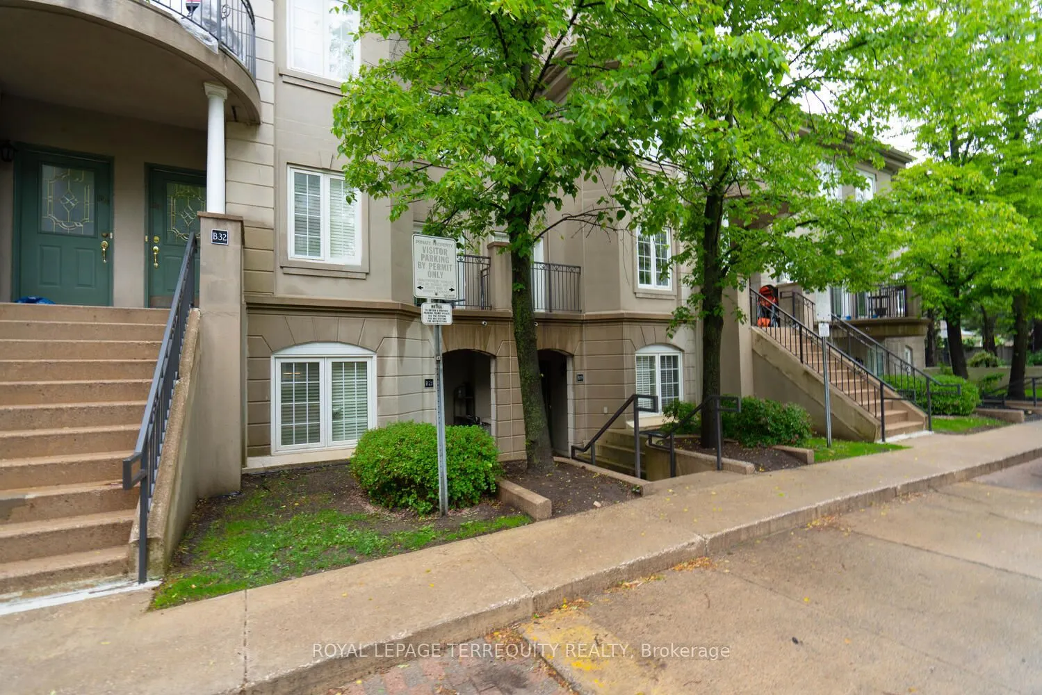 108 Finch Avenue W, #B19