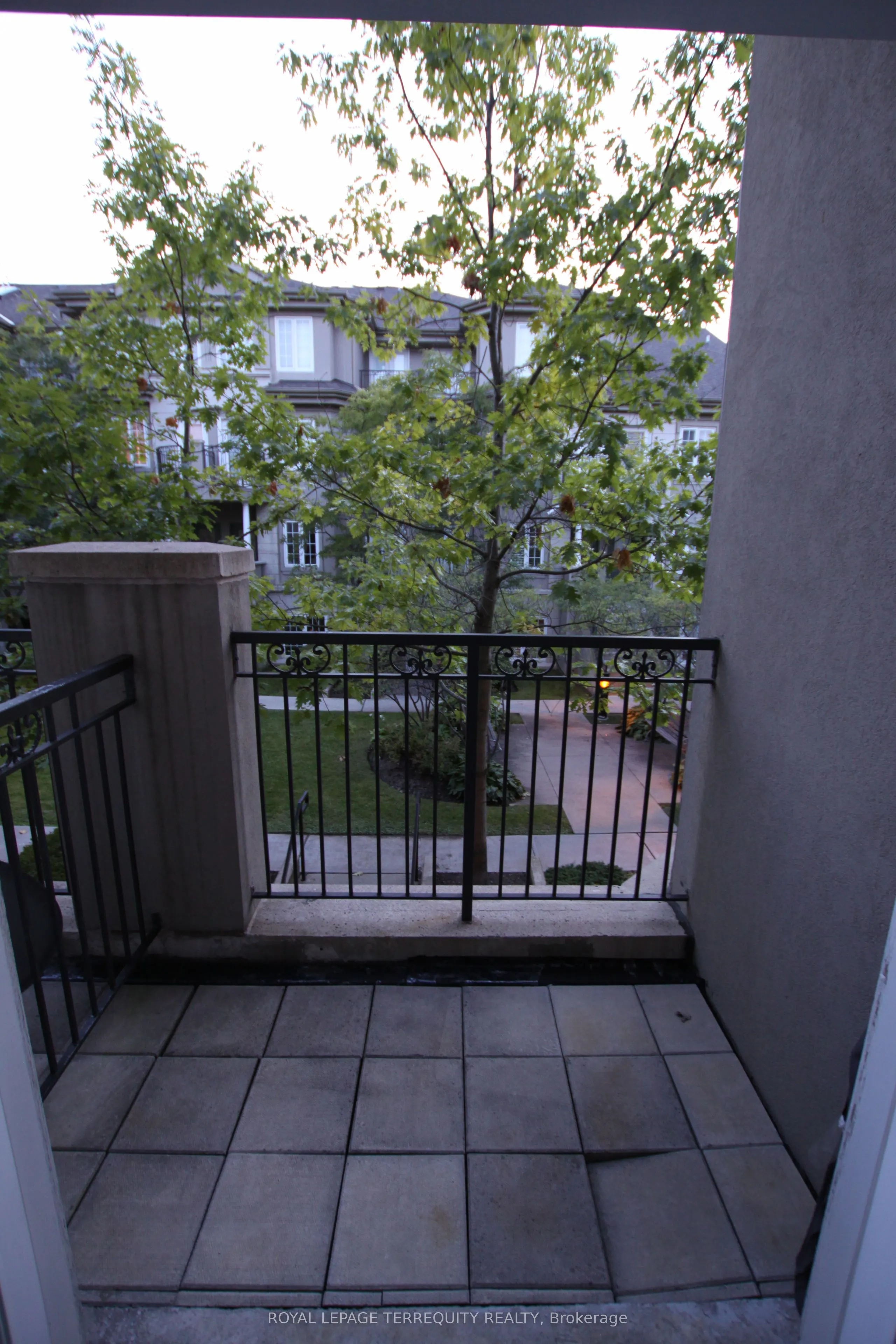 108 Finch Avenue W, #B13