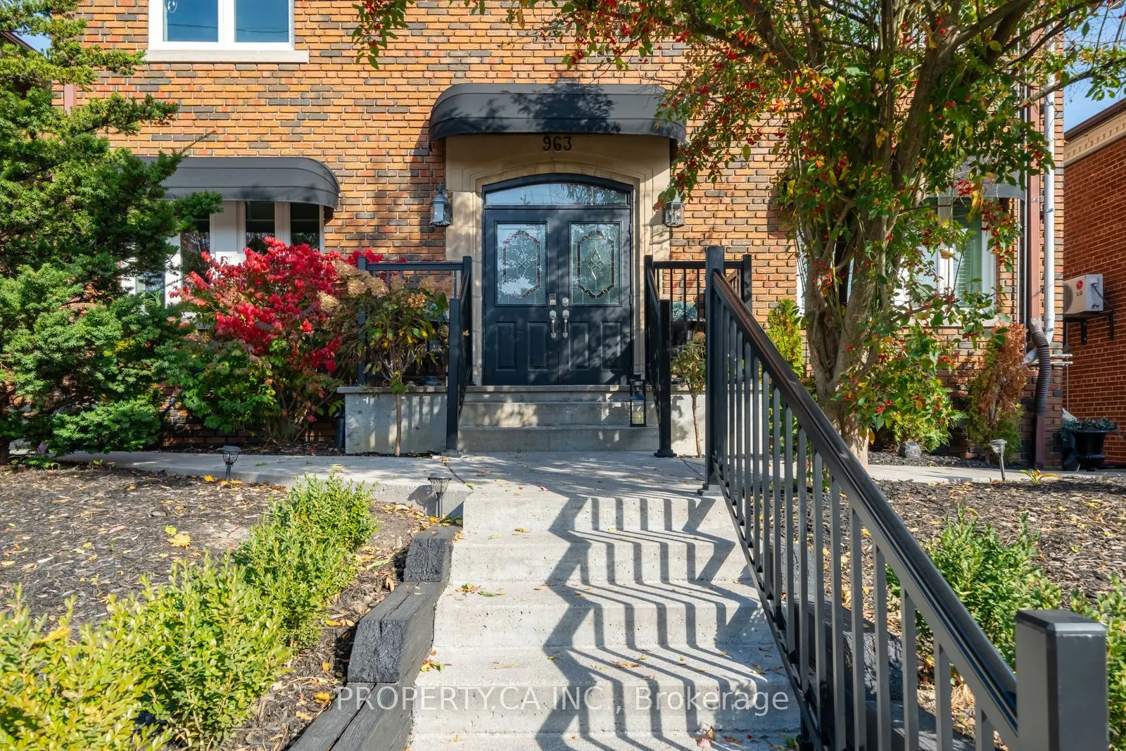 963 Avenue Road, #7