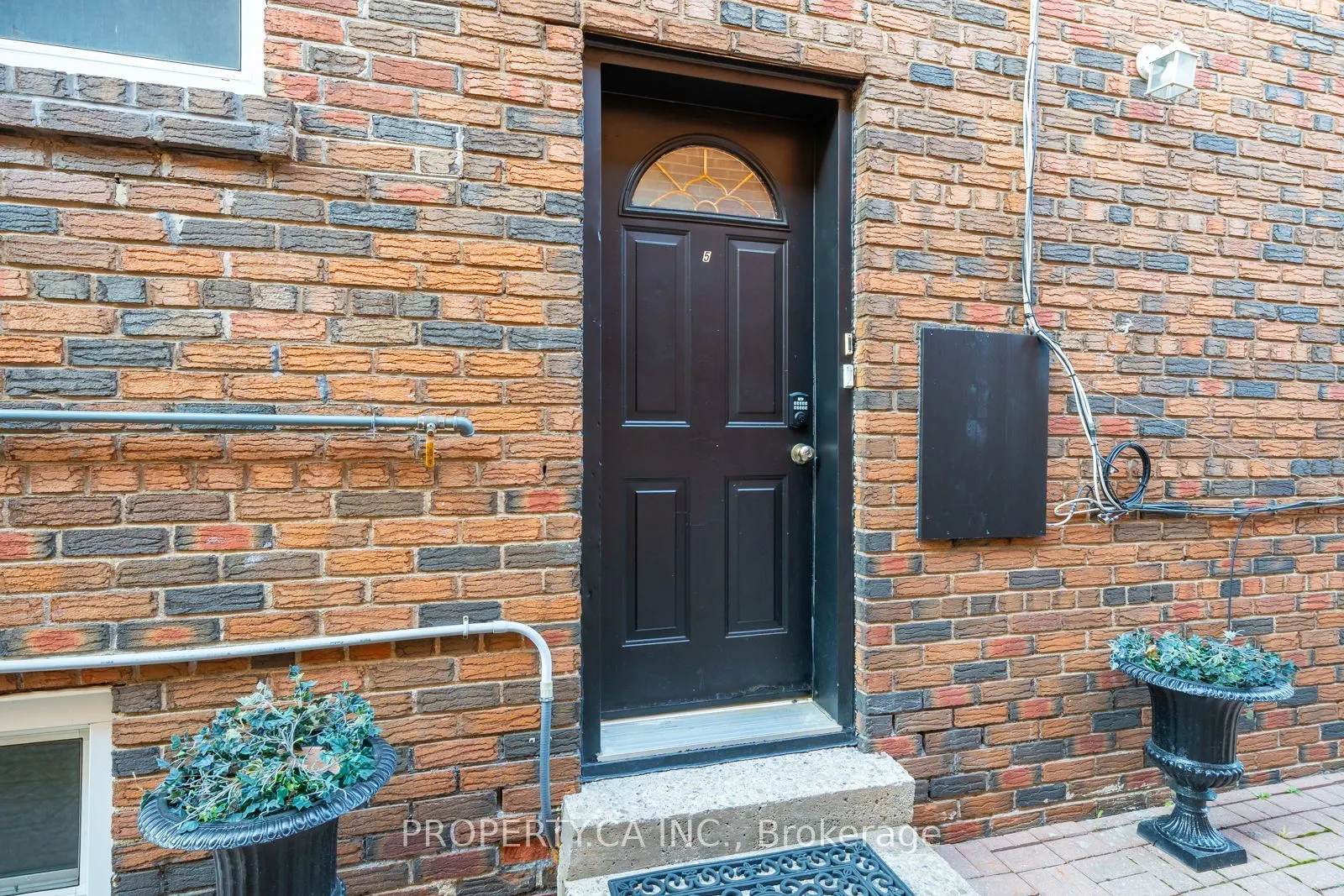 963 Avenue Road, #7