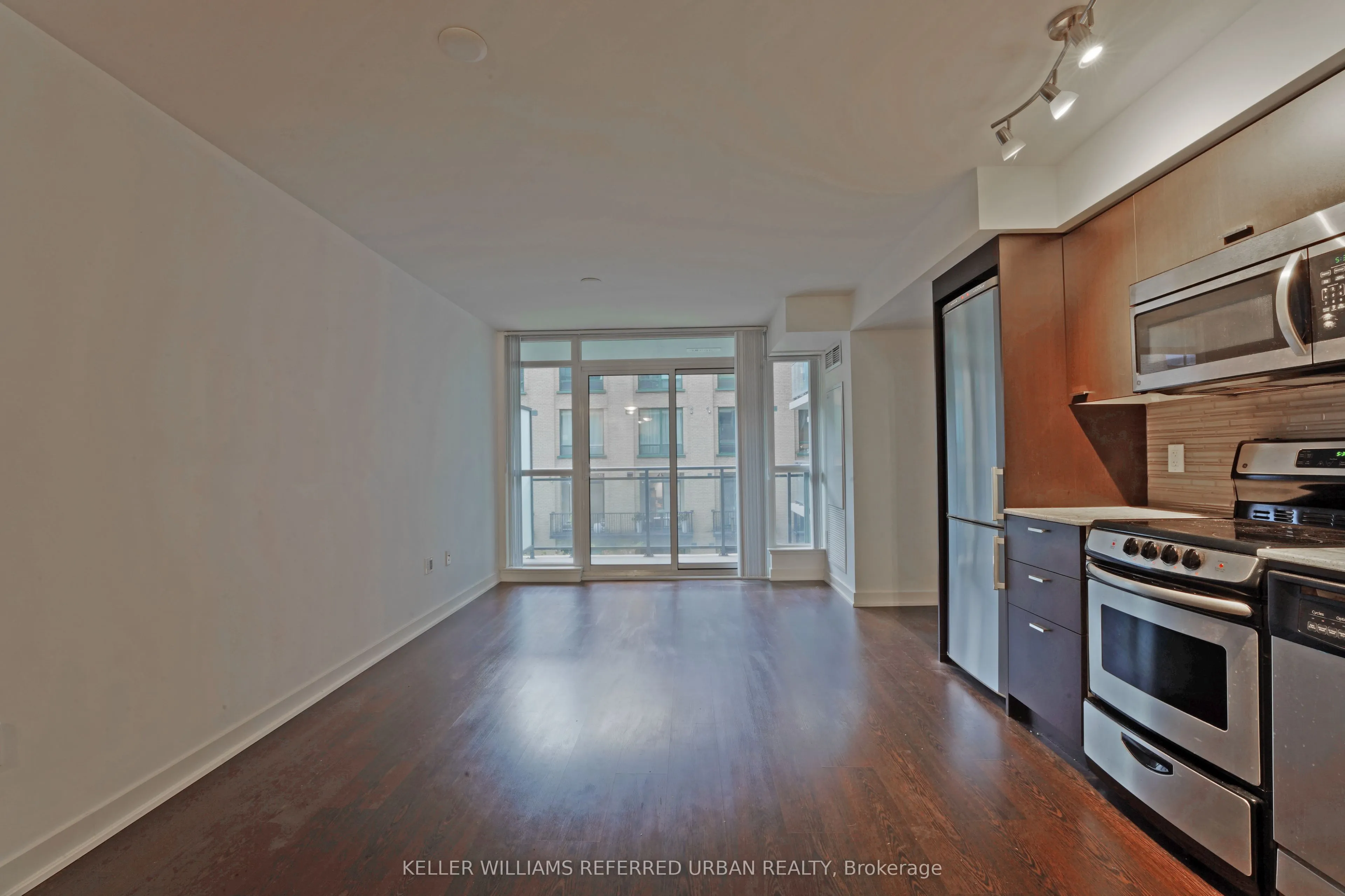 775 King Street W, #311