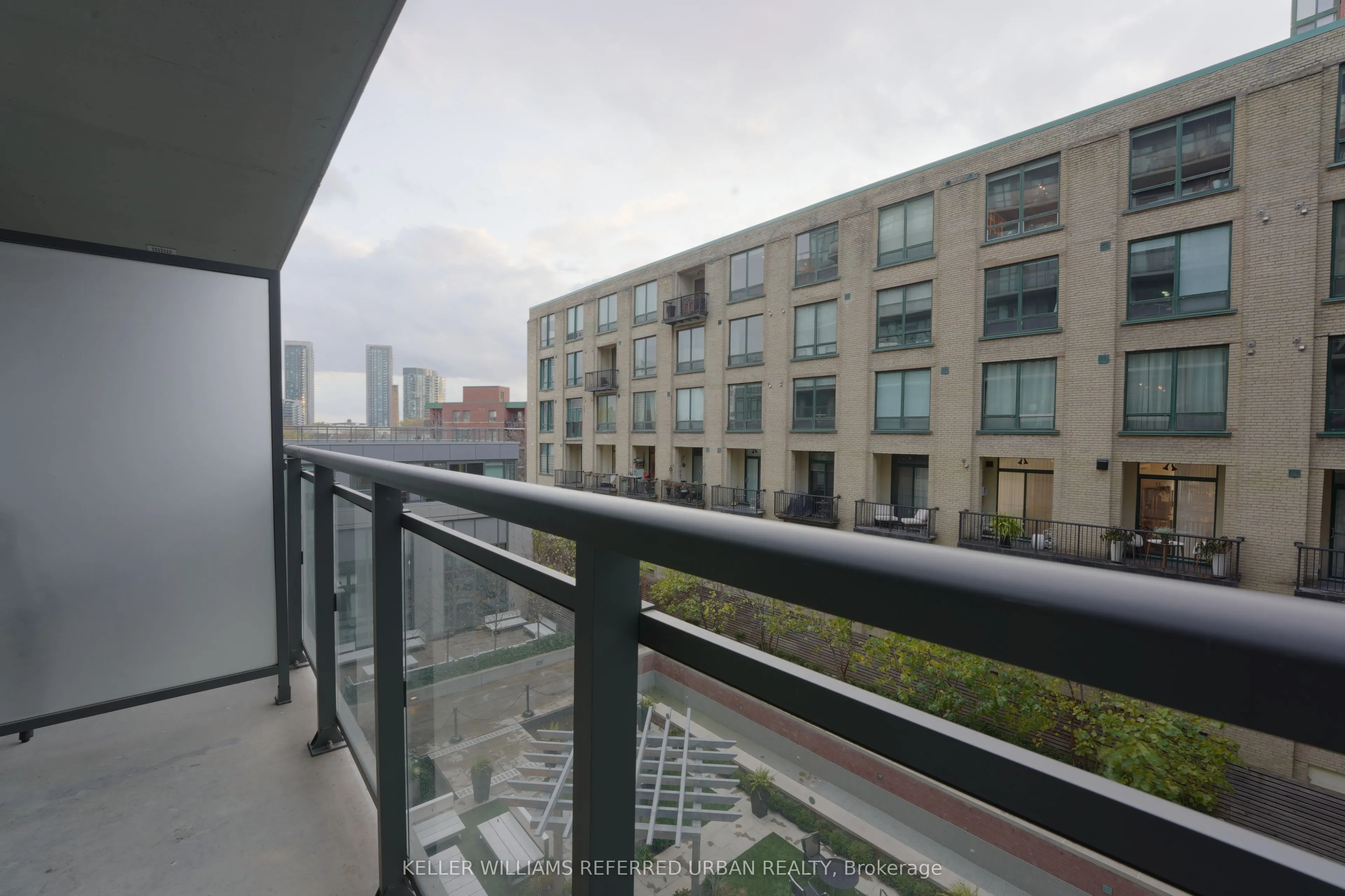 775 King Street W, #311