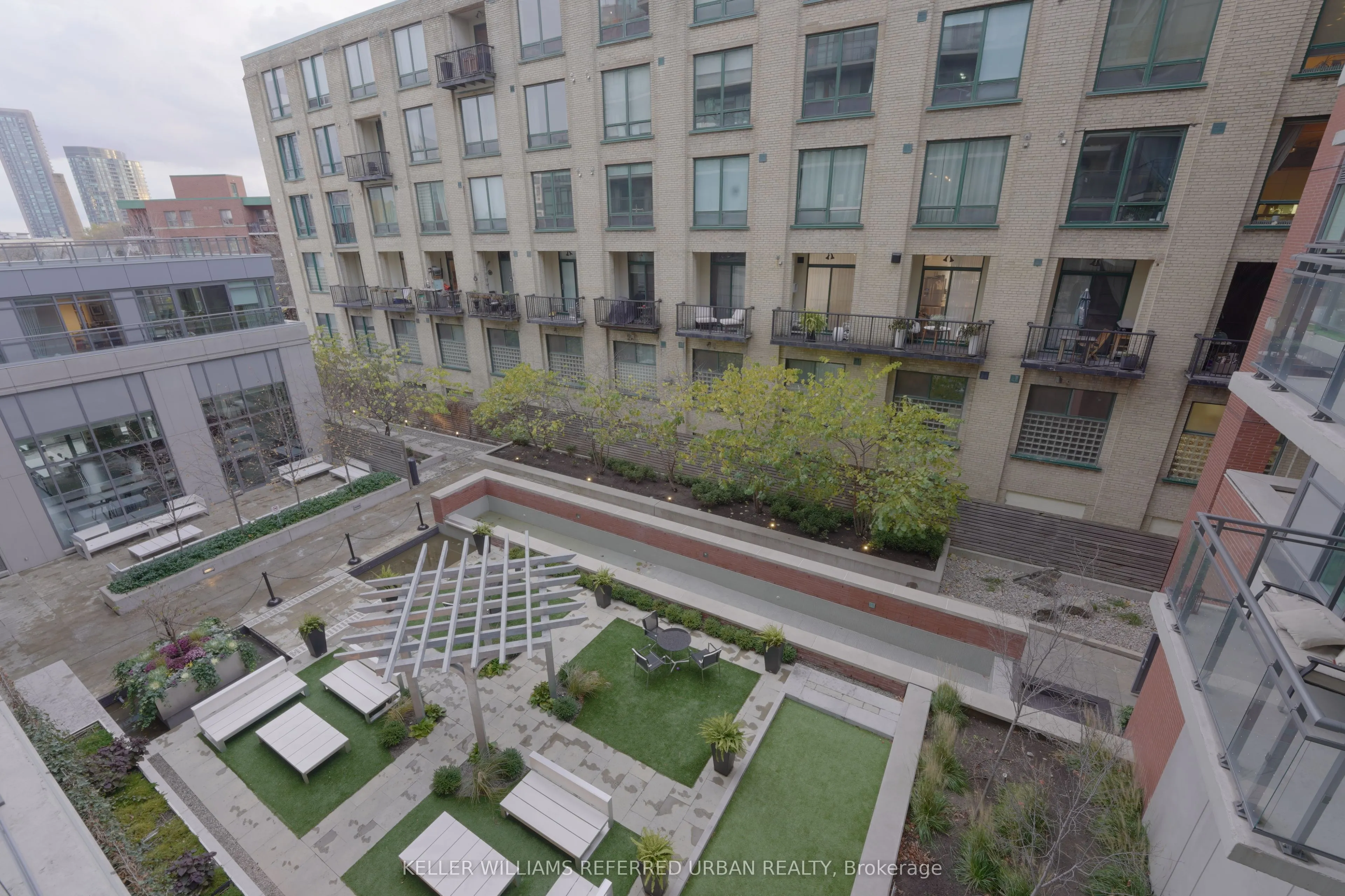 775 King Street W, #311