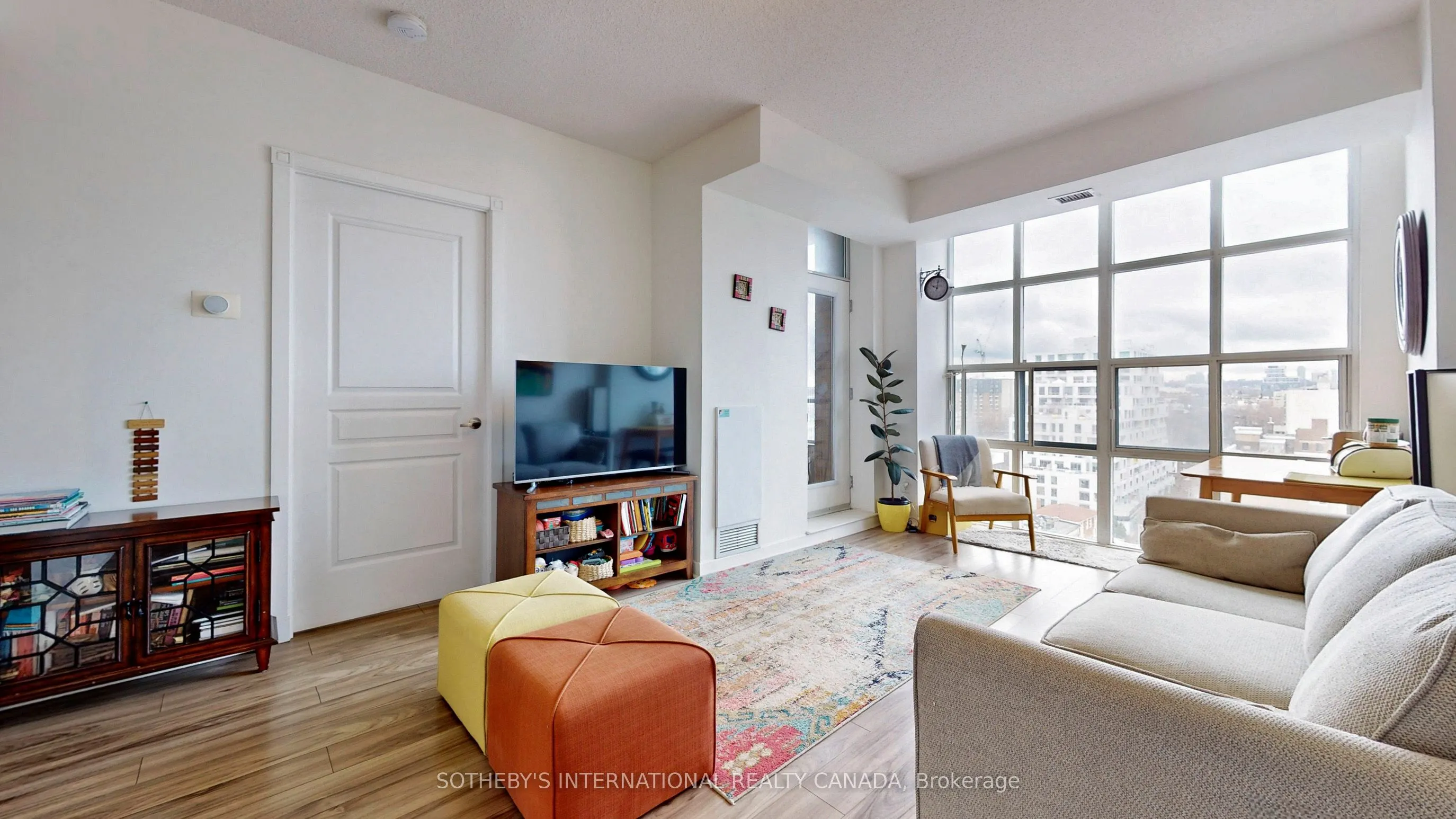 438 Richmond Street W, #1202