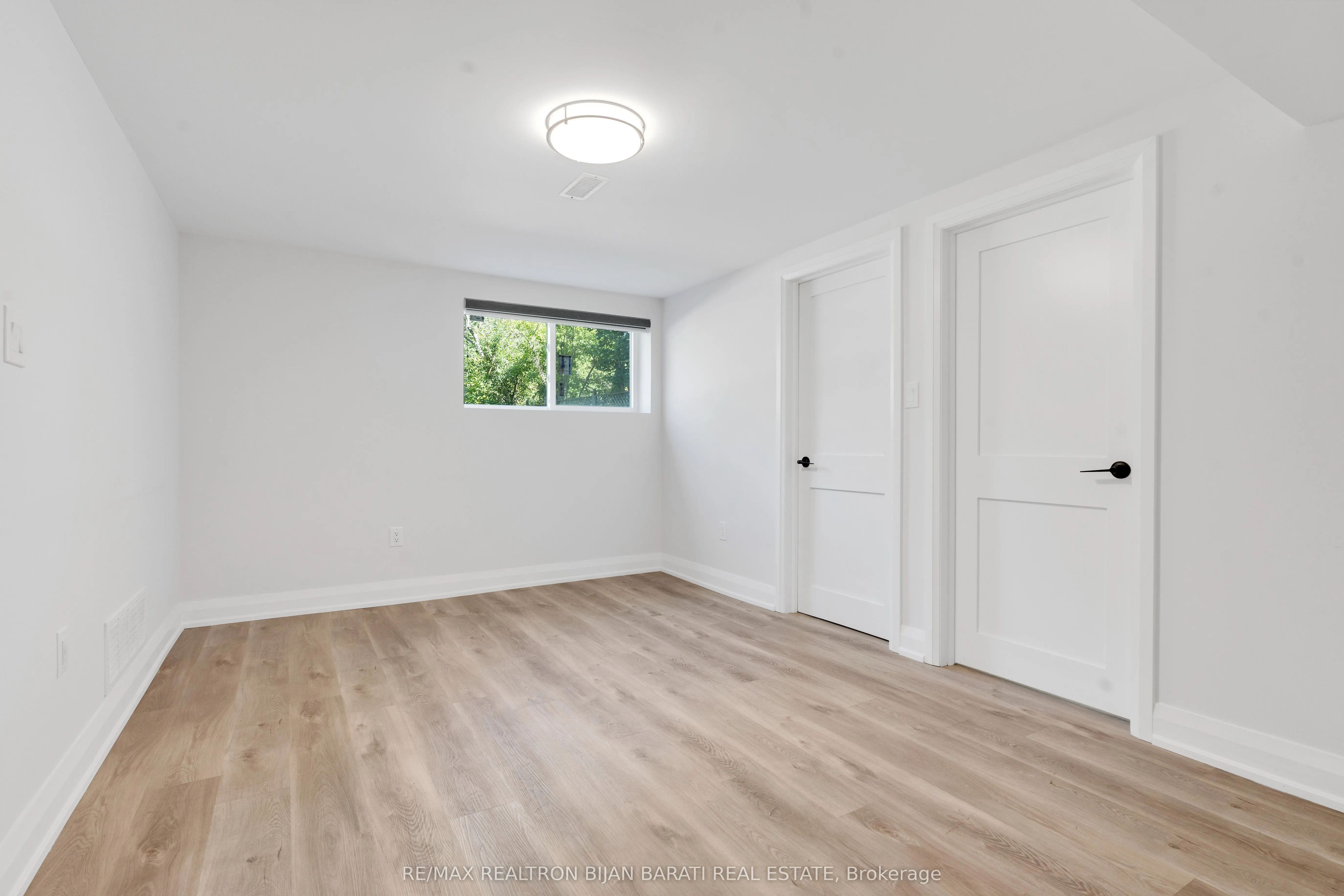 7 Caswell Drive