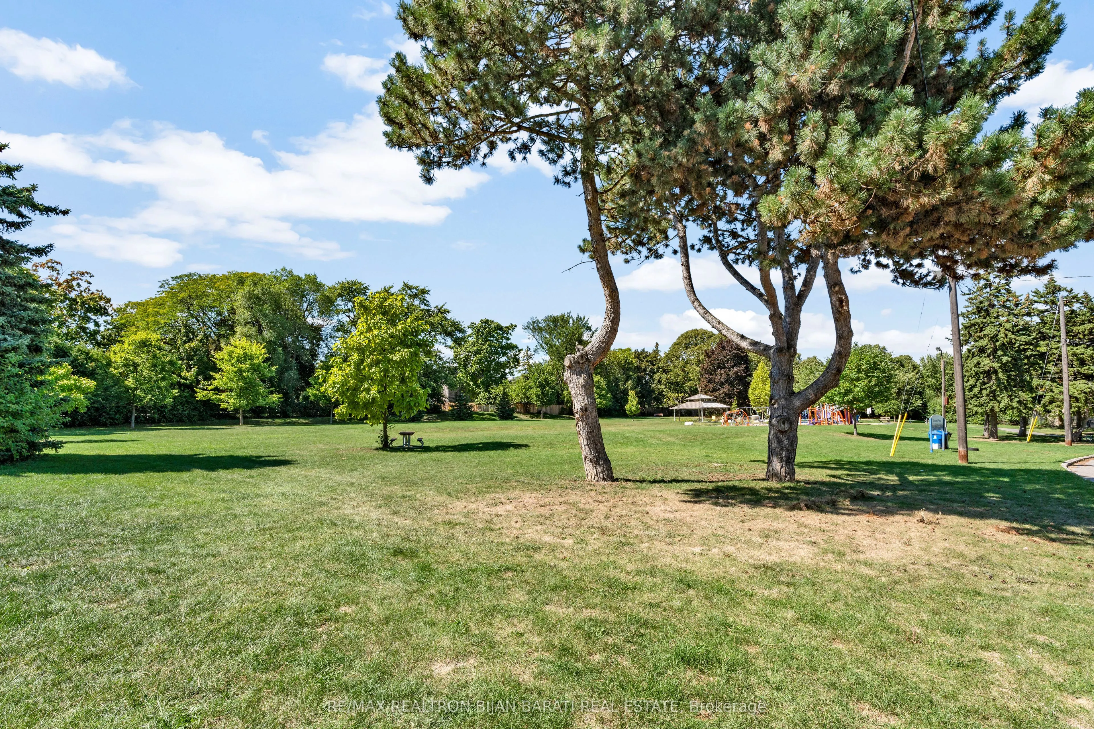 7 Caswell Drive