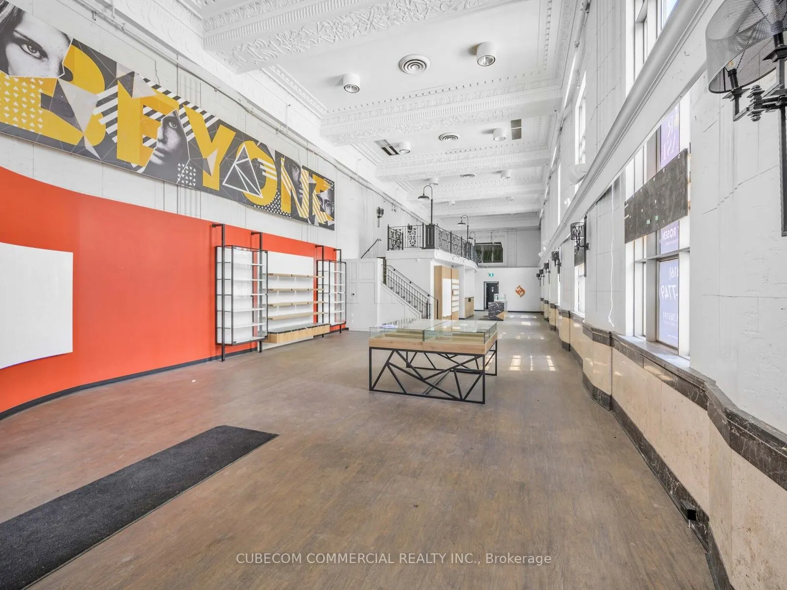 378 Yonge Street