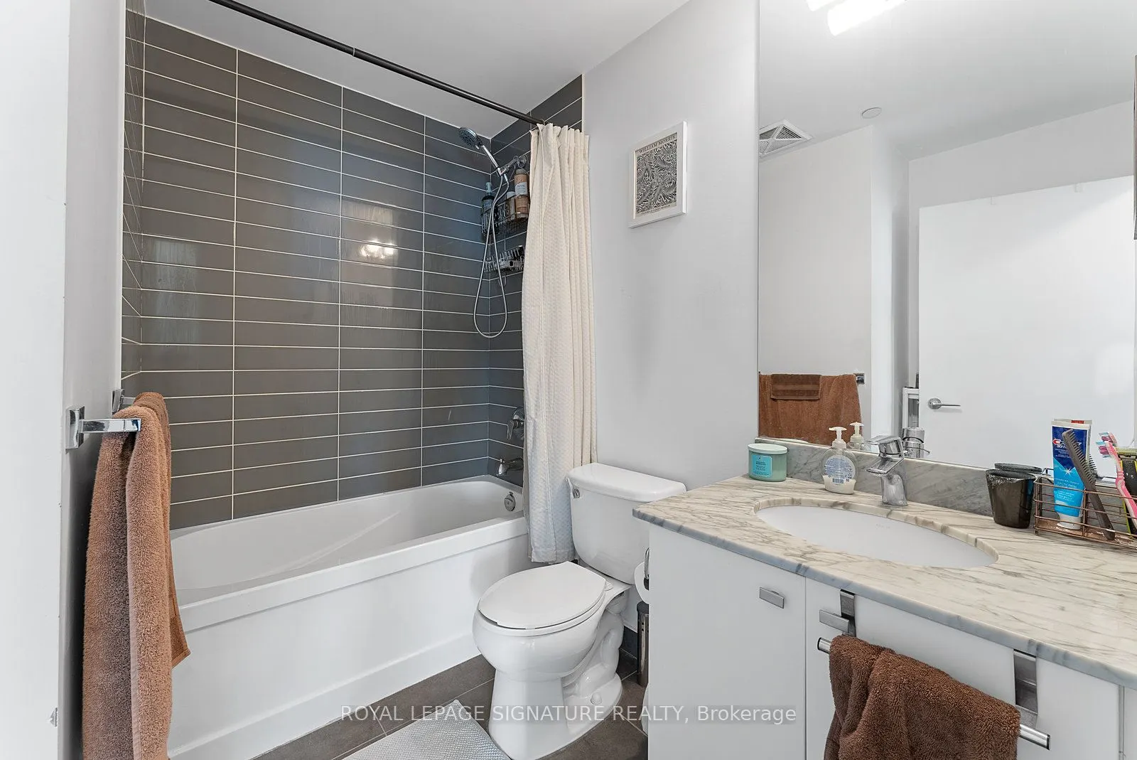 150 East Liberty Street, #2112