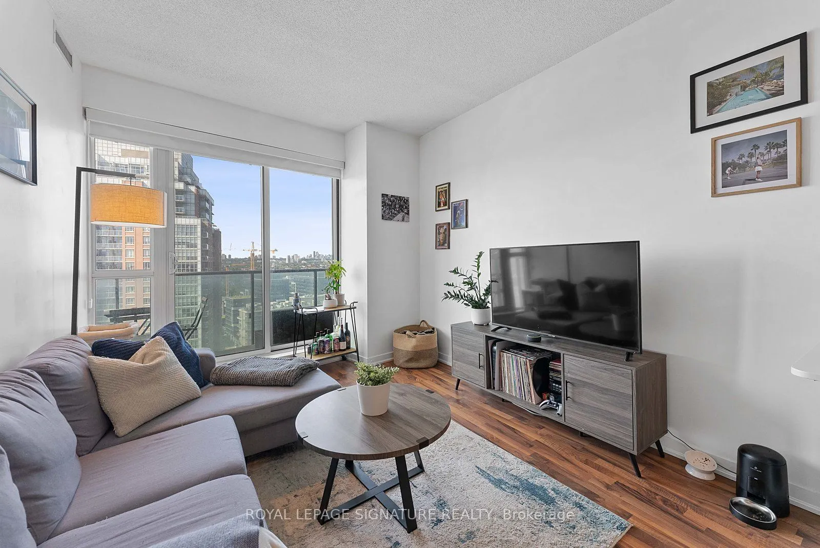 150 East Liberty Street, #2112
