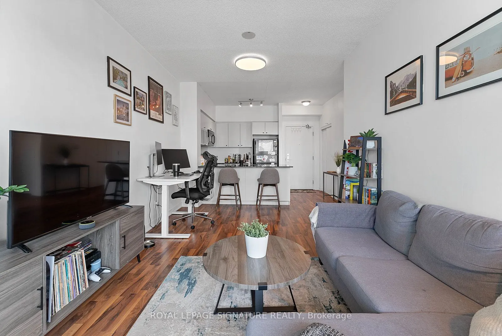 150 East Liberty Street, #2112
